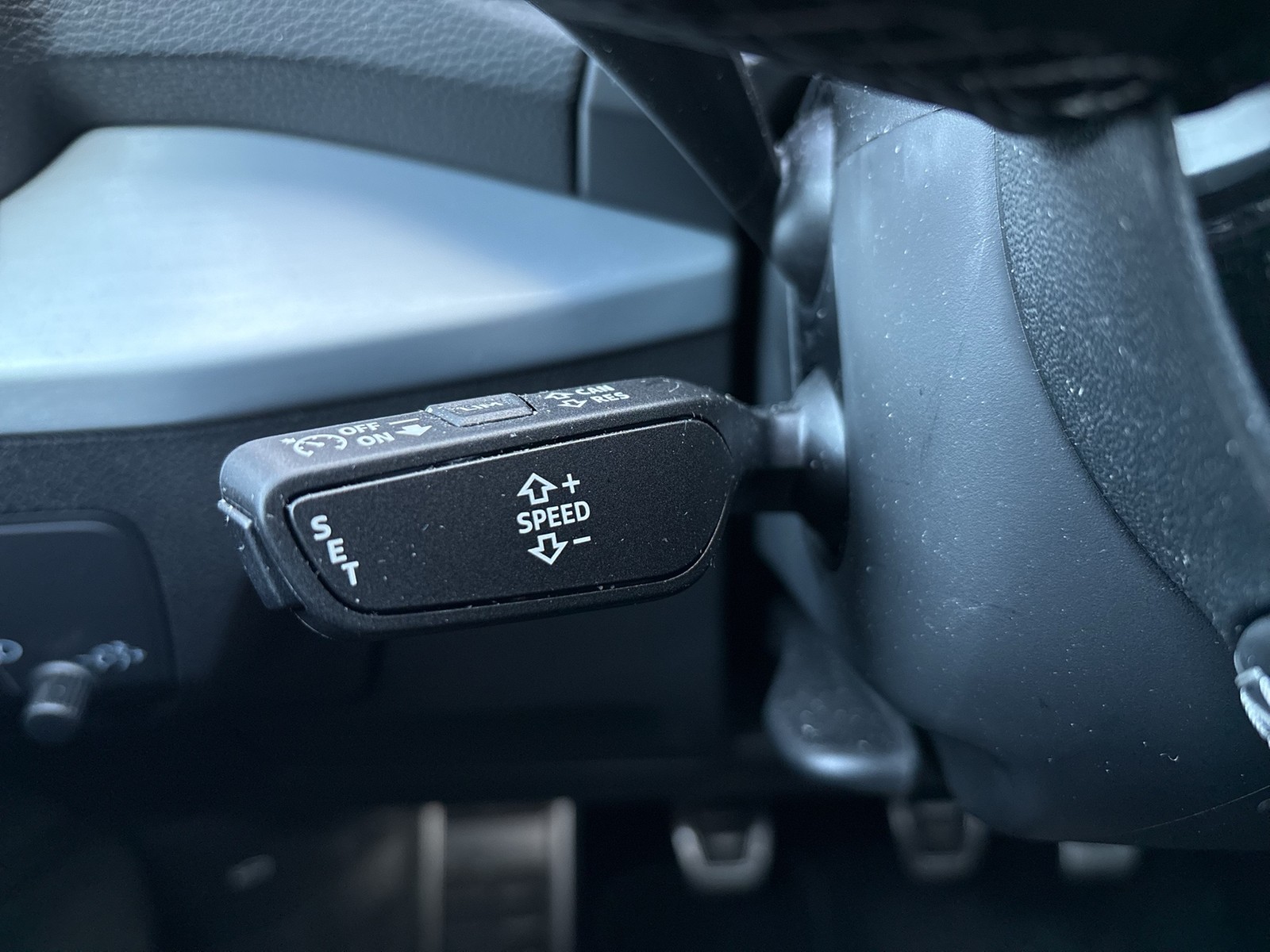 Audi Q2 30 S LINE BLACKPAK AHK CAM E-KLAPPE NAVI+