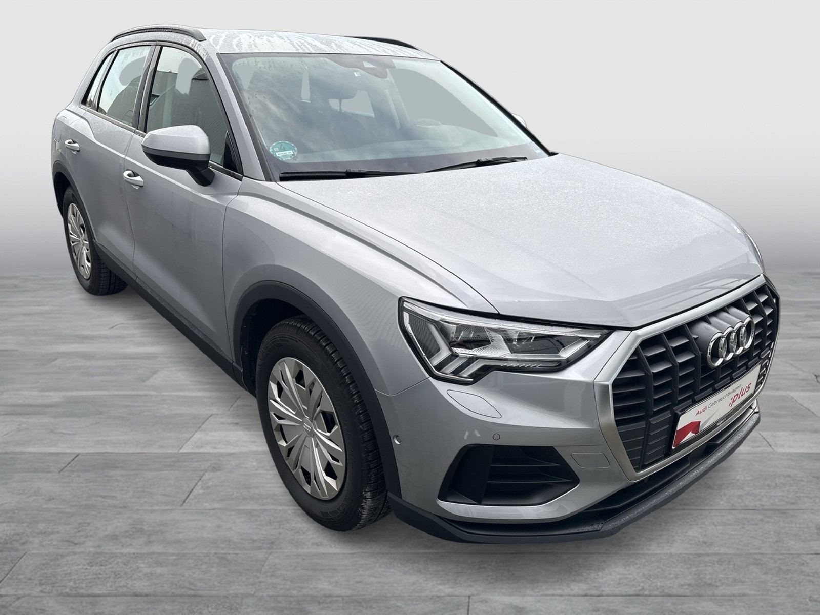 Audi Q3 35 ACC MATRIXLED NAVI+ AHK-VORBEREITUNG LM17