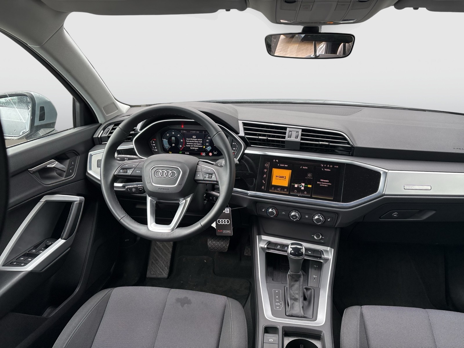 Audi Q3 35 ACC MATRIXLED NAVI+ AHK-VORBEREITUNG LM17