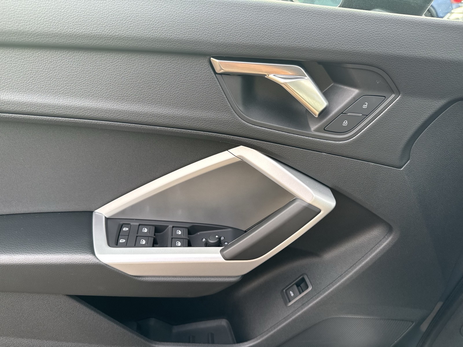 Audi Q3 35 CAM ACC E-KLAPPE NAVI+ AHK-VORBEREITUNG