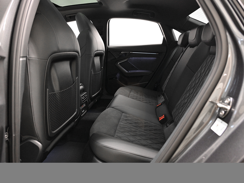 Audi RS3 Limousine RS-SPORTABGASANLAGE MATRIXLED LM19