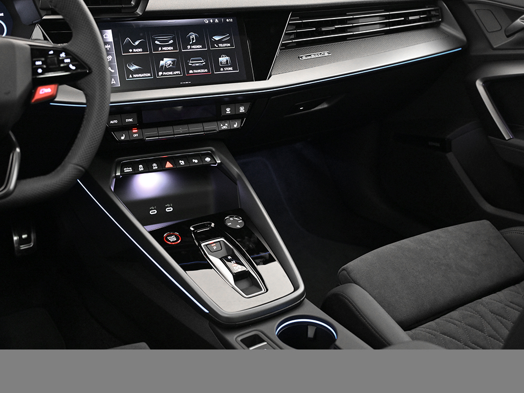 Audi RS3 Limousine RS-SPORTABGASANLAGE MATRIXLED LM19