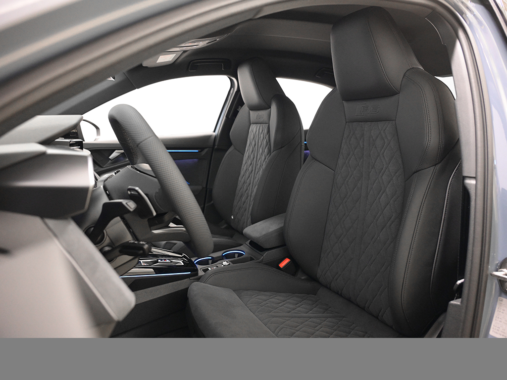 Audi RS3 Limousine RS-SPORTABGASANLAGE MATRIXLED LM19