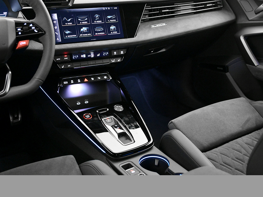 Audi RS3 Limousine RS-SPORTABGASANLAGE MATRIXLED LM19