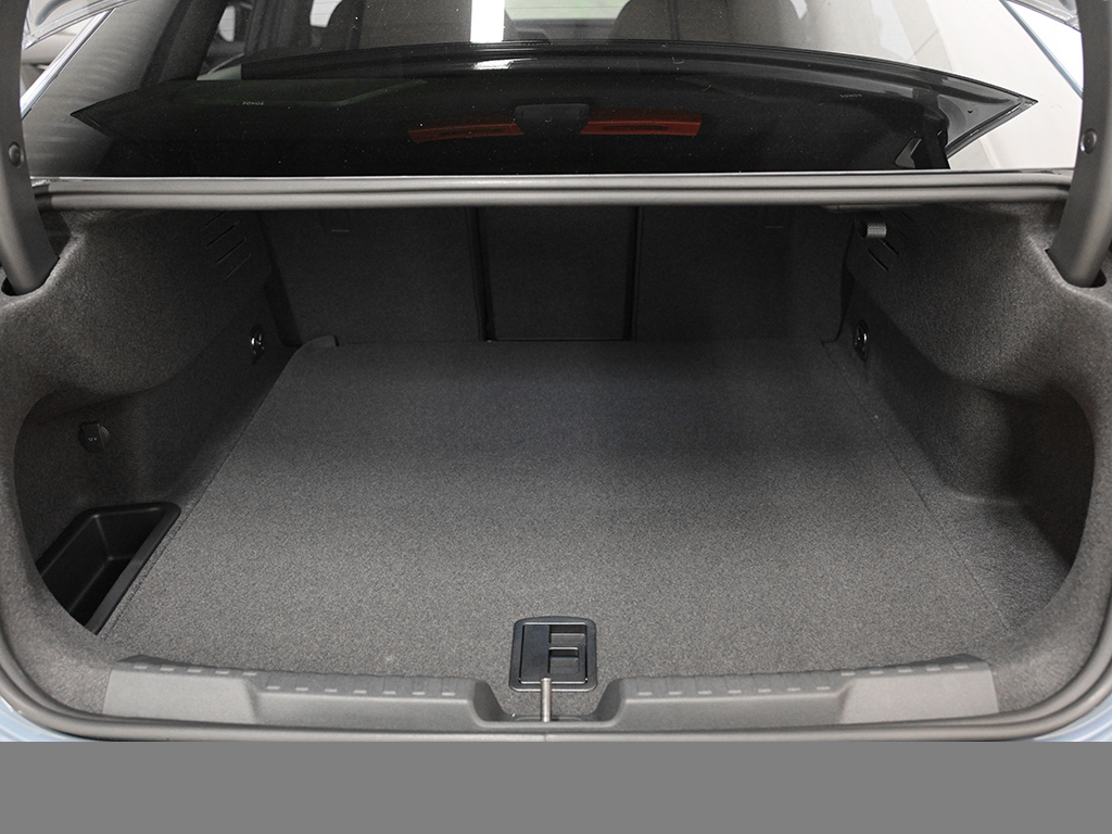 Audi RS3 Limousine RS-SPORTABGASANLAGE MATRIXLED LM19