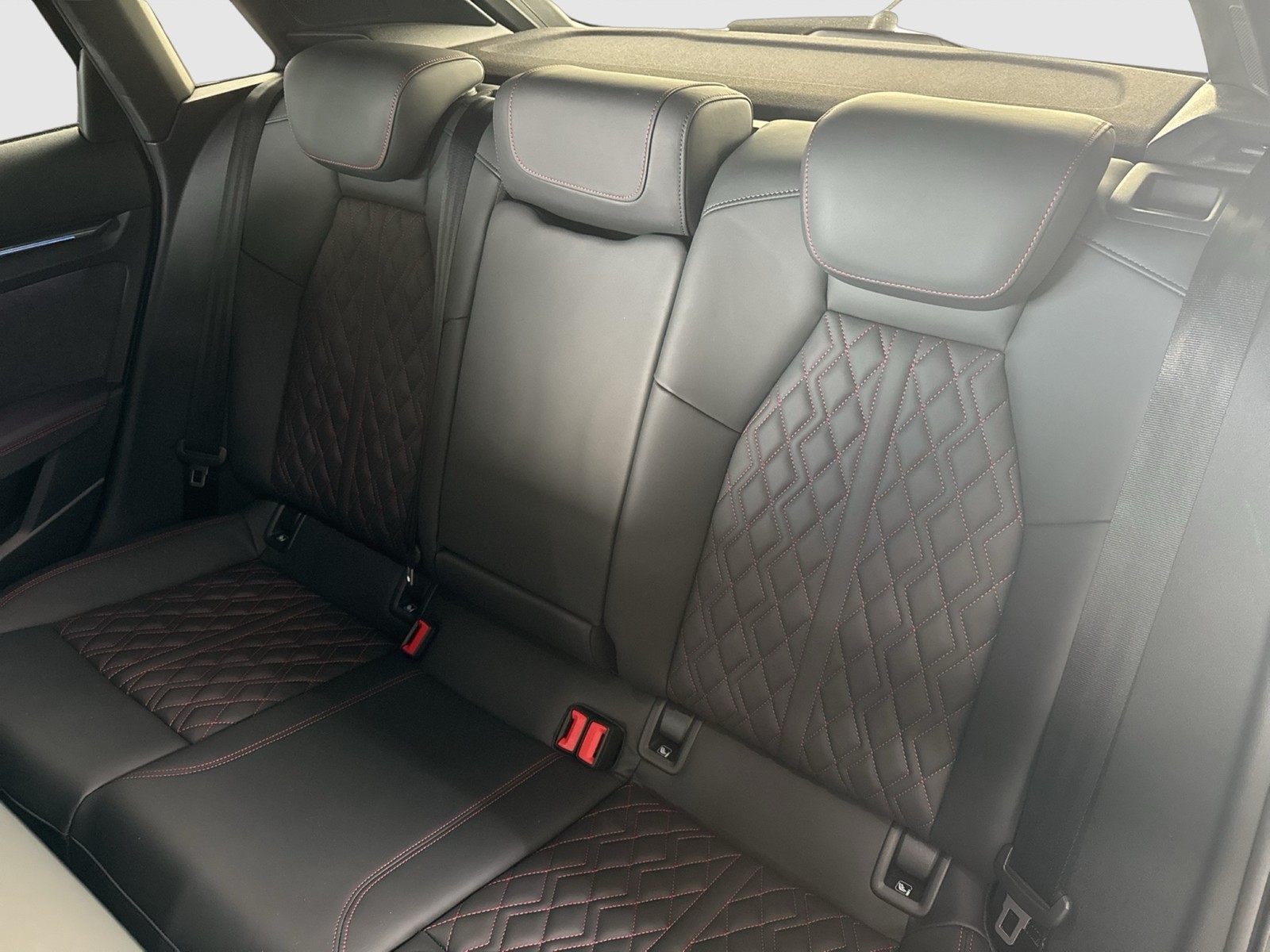 Audi A3 Sportback quattro S LINE STANDHZ. SONOS AHK