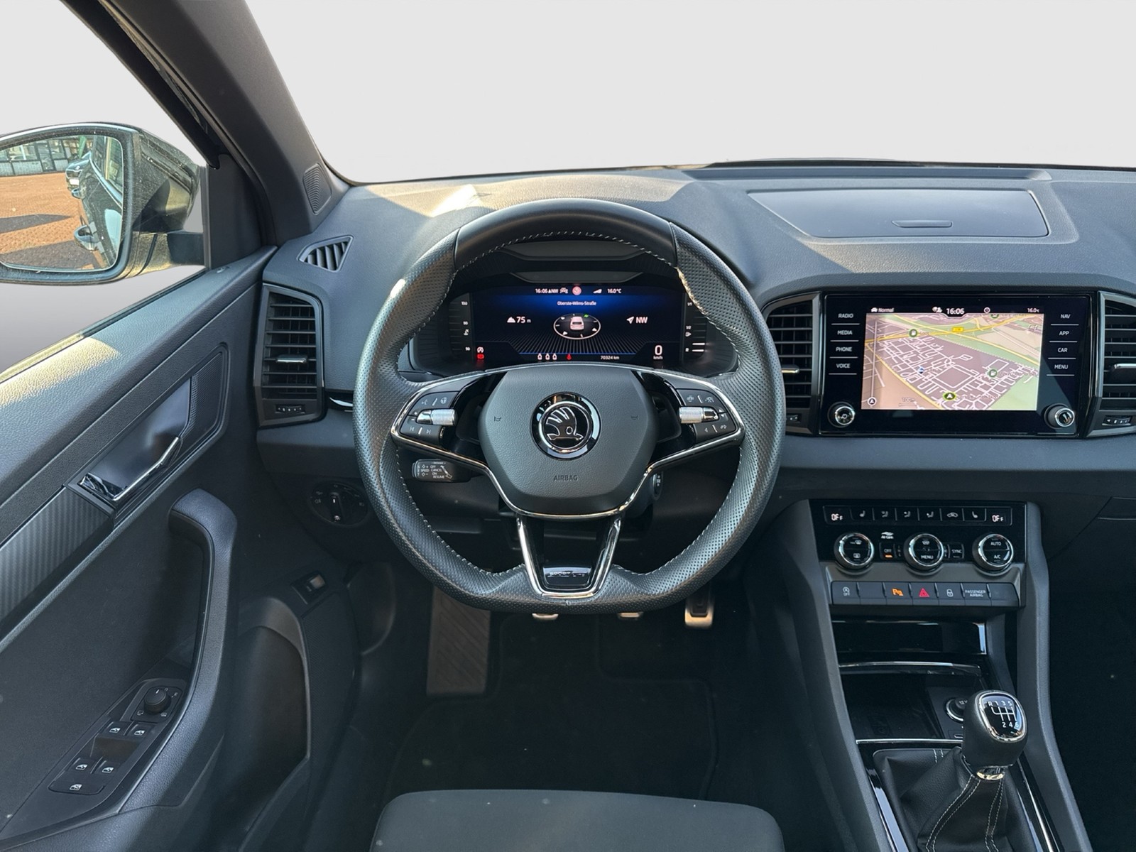 Skoda Karoq 2.0 SPORTLINE CAM ACC LM18 MATRIX E-KLAPPE