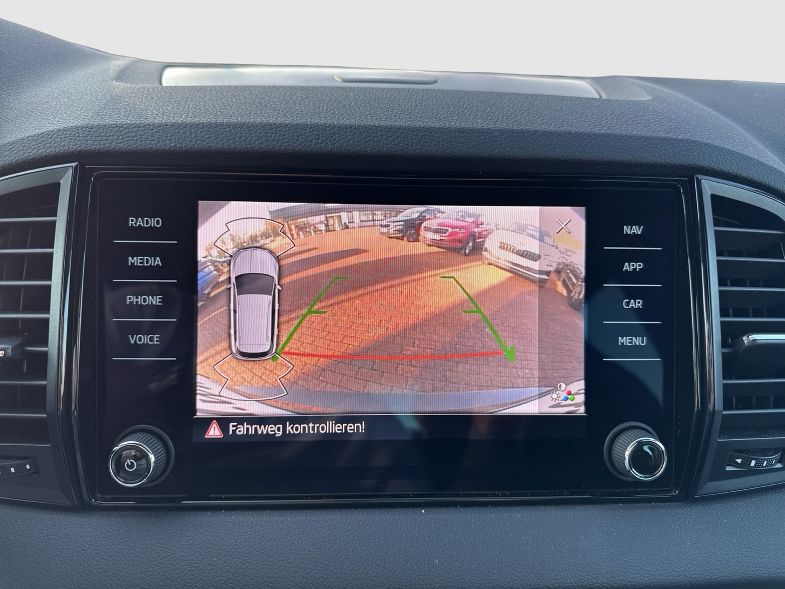 Skoda Karoq 2.0 SPORTLINE CAM ACC LM18 MATRIX E-KLAPPE