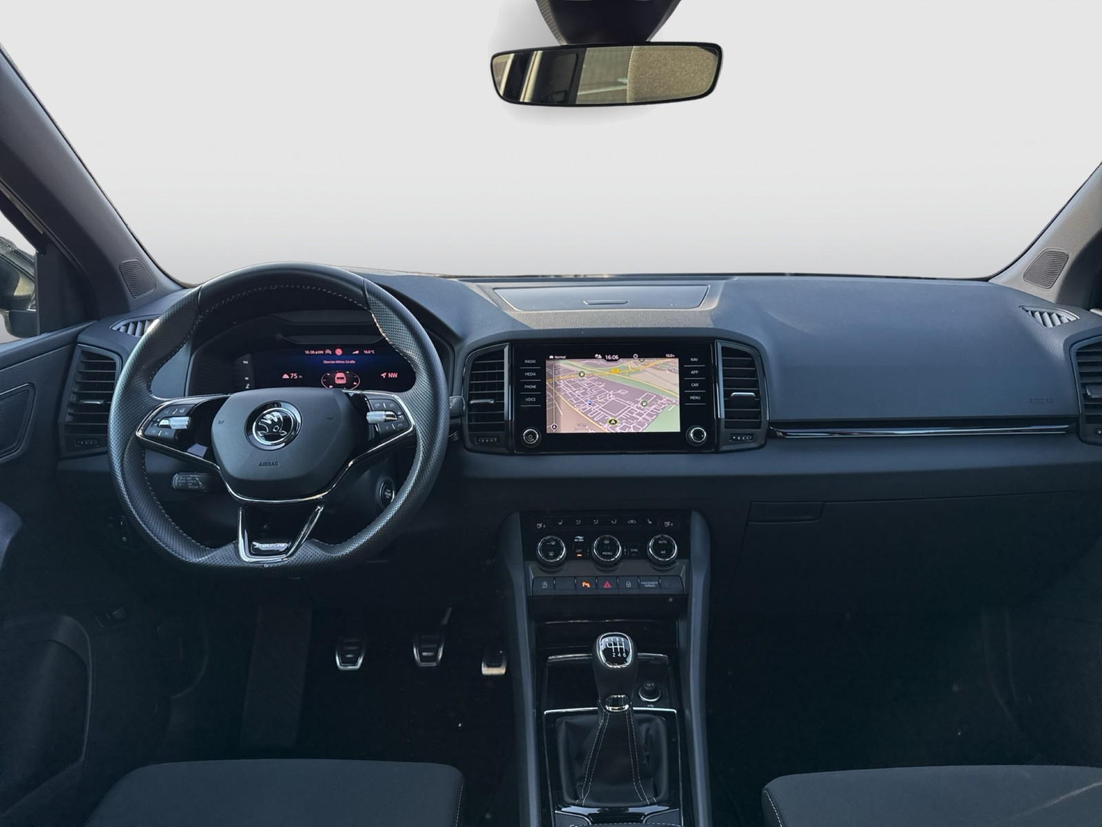 Skoda Karoq 2.0 SPORTLINE CAM ACC LM18 MATRIX E-KLAPPE