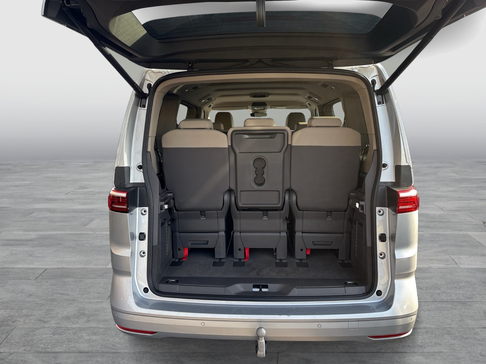 Volkswagen T7 Multivan 2.0 LIFE AHK CAM NAVI LM17 E-KLAPPE