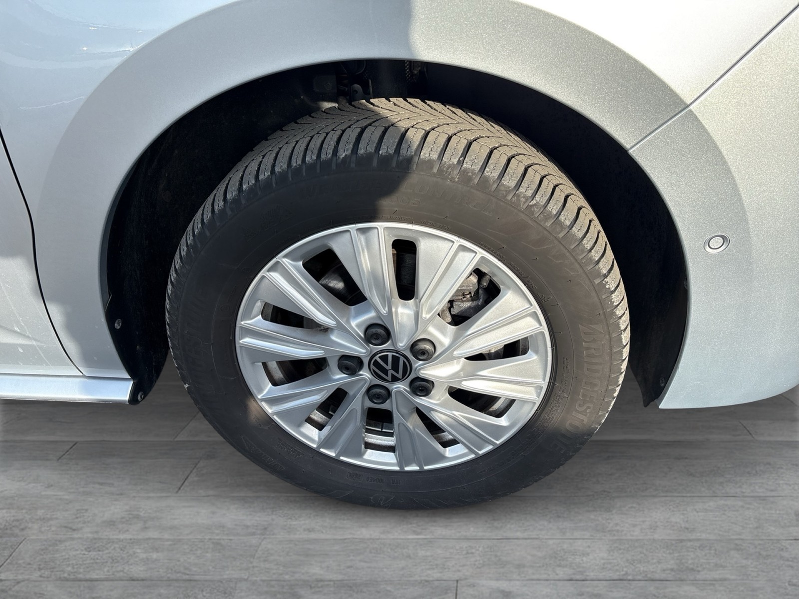 Volkswagen T7 Multivan 2.0 LIFE AHK CAM NAVI LM17 E-KLAPPE