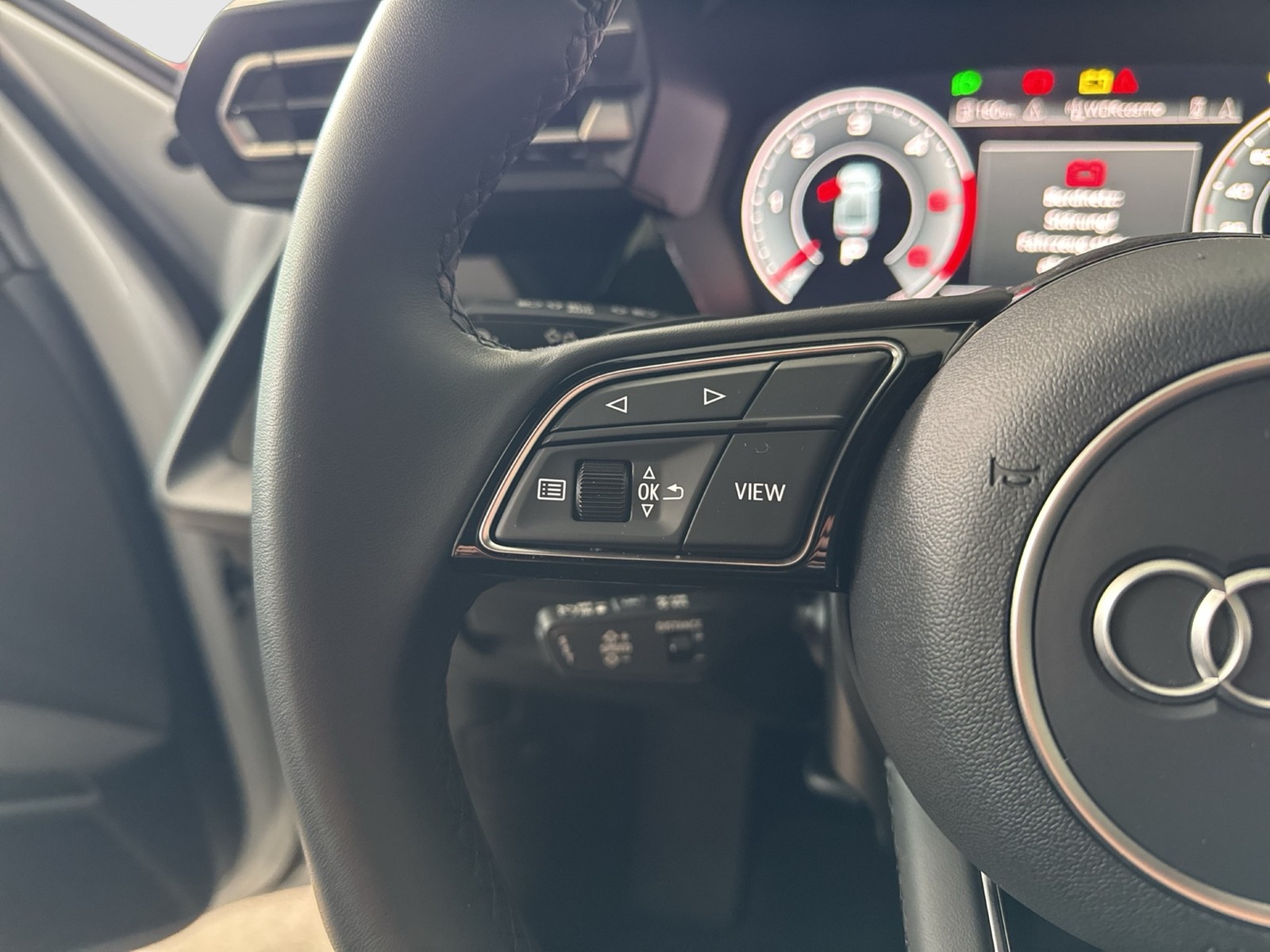 Audi A3 35 S LINE BLACKPAK CAM ACC NAVI+ CARPLAY LM17