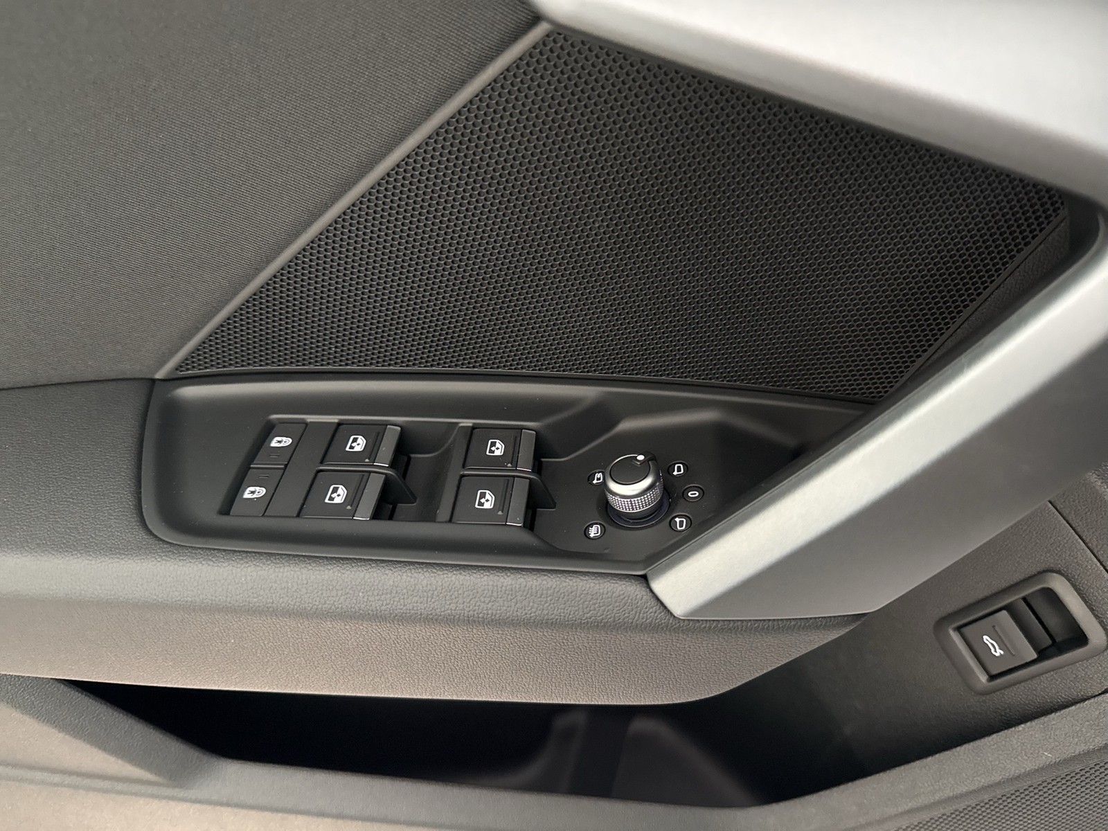Audi A3 35 S LINE BLACKPAK CAM ACC NAVI+ CARPLAY LM17