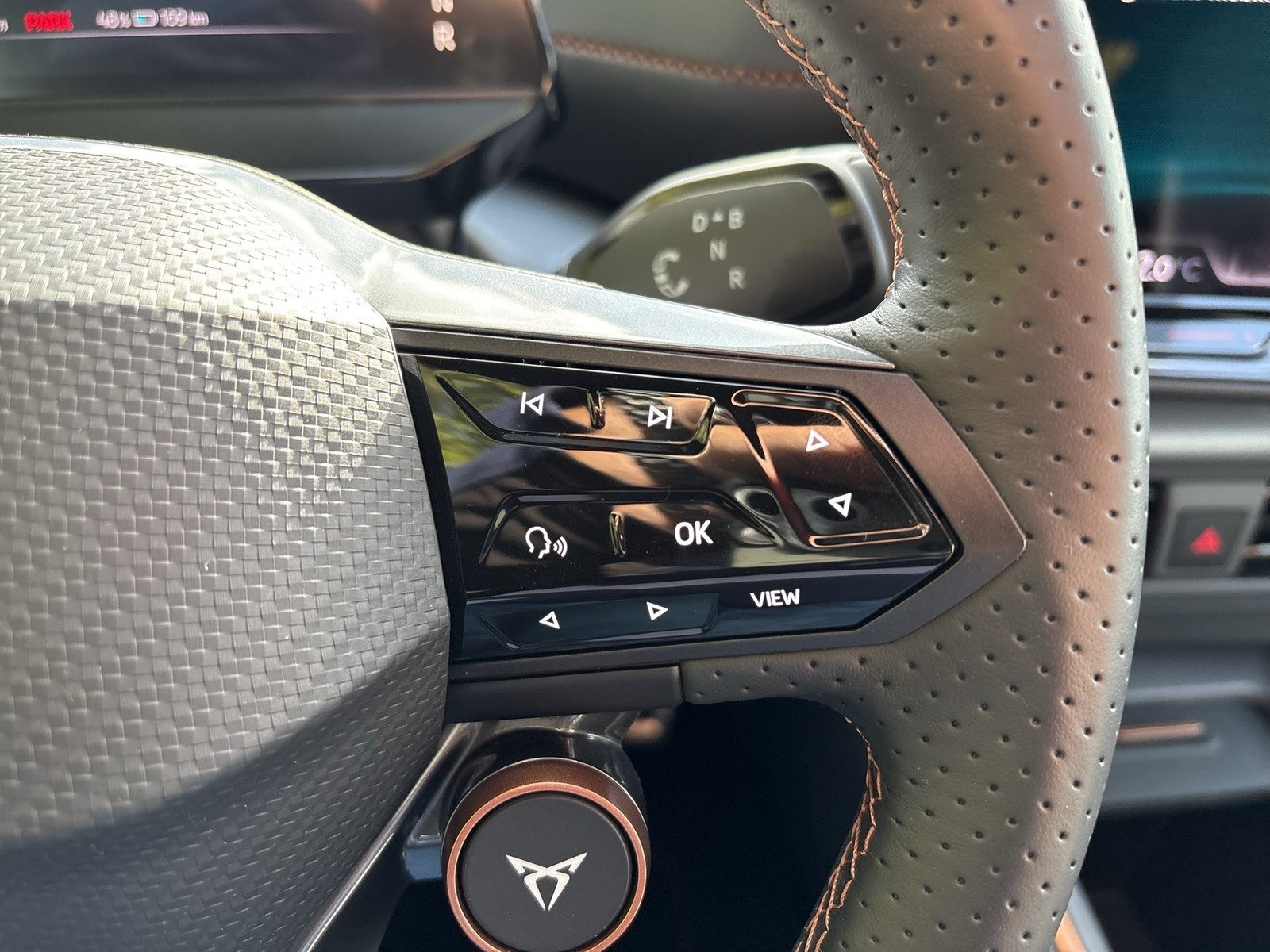 Cupra Born E-BOOST CAM ACC LM19 NAVI CARPLAY SITZHEIZ.