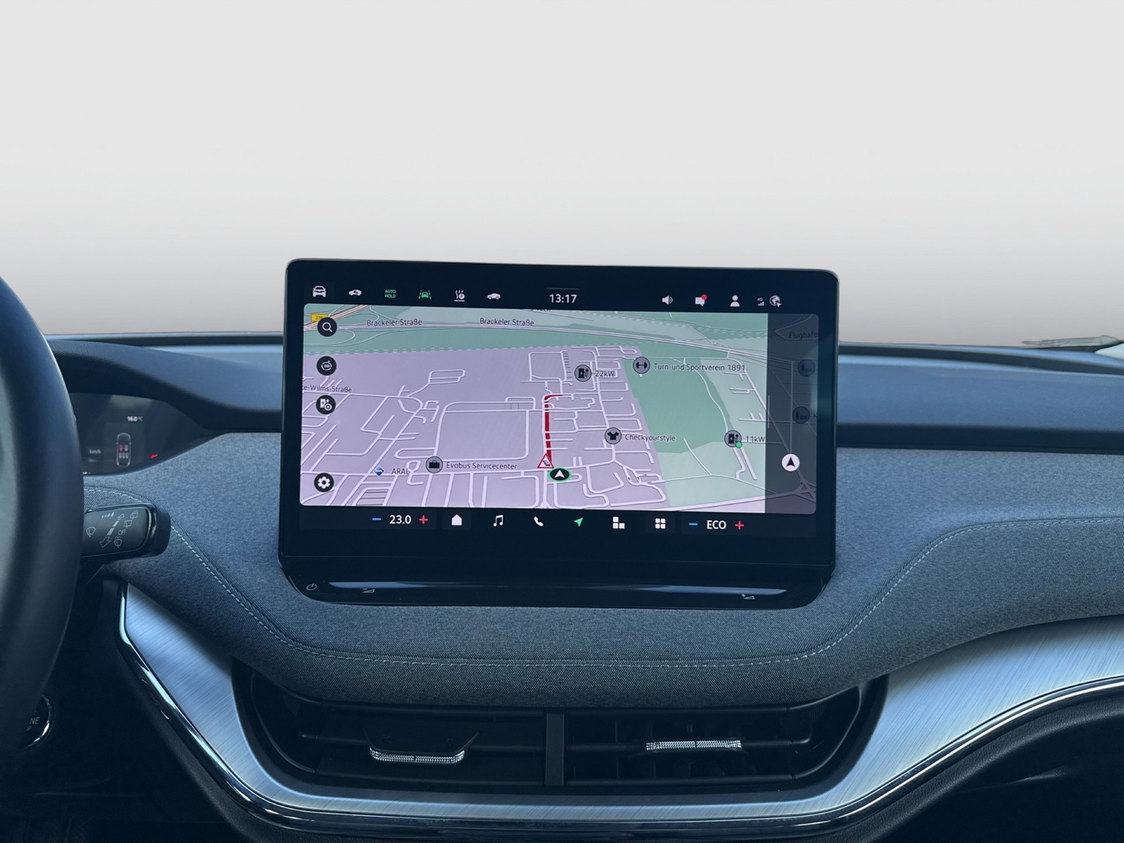 Skoda Enyaq 85 LOFT WÄRMEPUMPE CAM LM19 NAVI CARPLAY