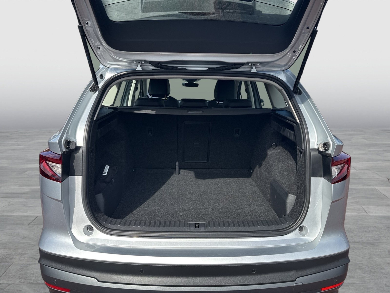 Skoda Enyaq 85 LOFT WÄRMEPUMPE CAM LM19 NAVI CARPLAY