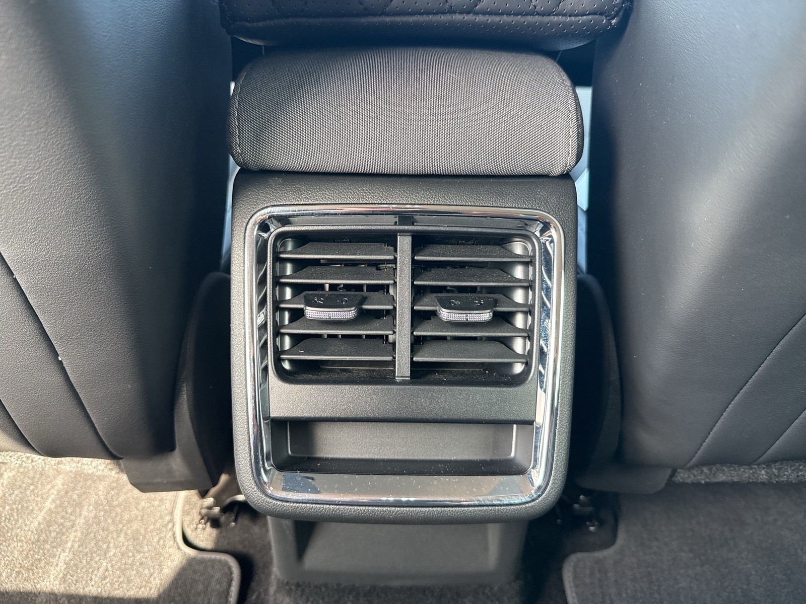 Skoda Enyaq 85 LOFT WÄRMEPUMPE CAM LM19 NAVI CARPLAY