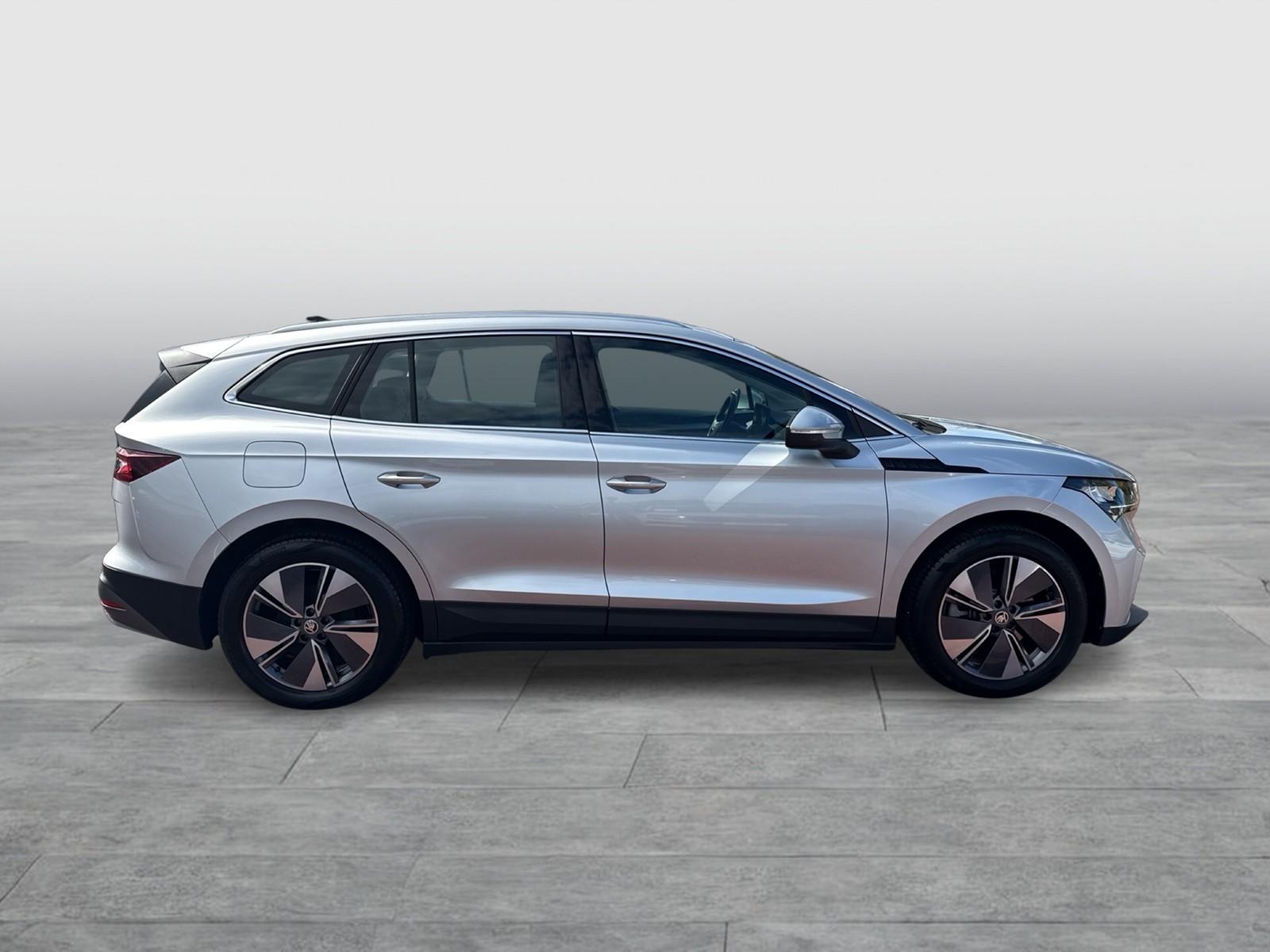 Skoda Enyaq 85 LOFT WÄRMEPUMPE CAM LM19 NAVI CARPLAY
