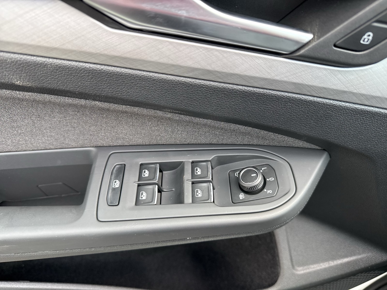Volkswagen Golf VIII 1.5 LIFE ACC CARPLAY ALU SITZHEIZUNG
