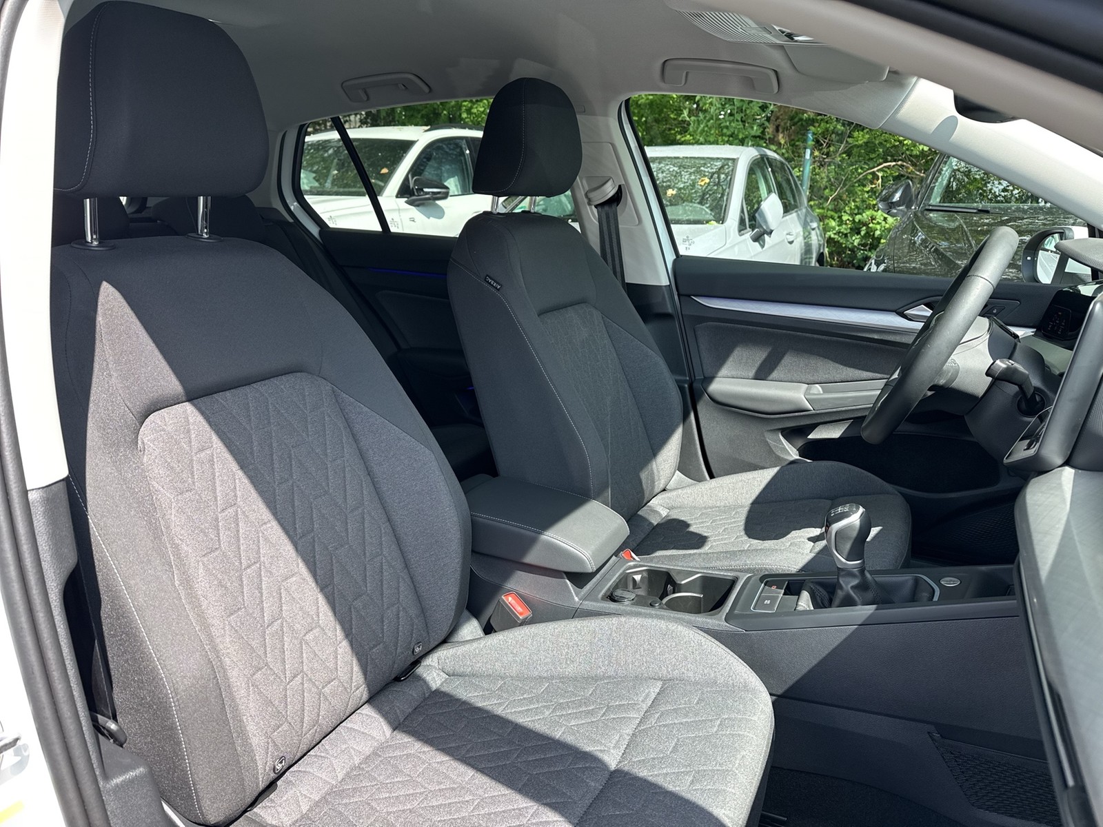 Volkswagen Golf VIII 1.5 LIFE ACC CARPLAY ALU SITZHEIZUNG