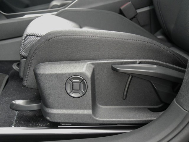 Audi Q4 e-tron 40 S LINE PANO KAMERA ACC ALU20 eKLAPPE