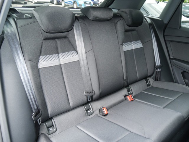 Audi Q4 e-tron 40 S LINE PANO KAMERA ACC ALU20 eKLAPPE