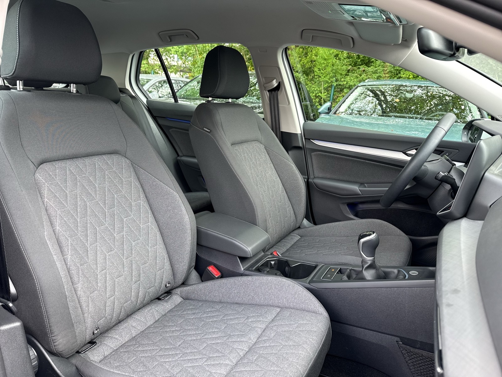 Volkswagen Golf VIII 1.5 LIFE ACC CARPLAY ALU SITZHEIZUNG