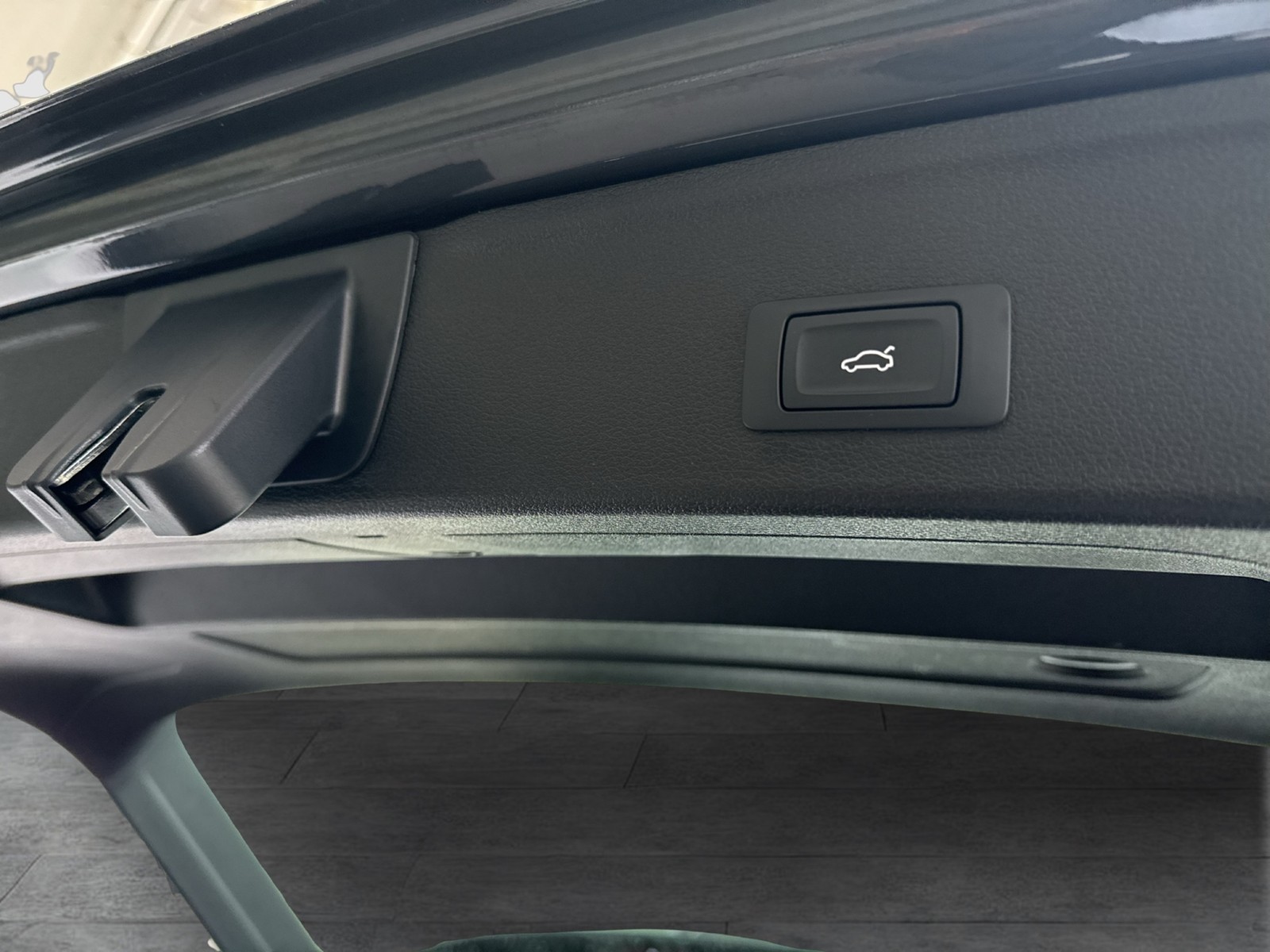 Audi A4 Avant 40 Qu. AHK eKLAPPE NAVI+ SITZHEIZUNG