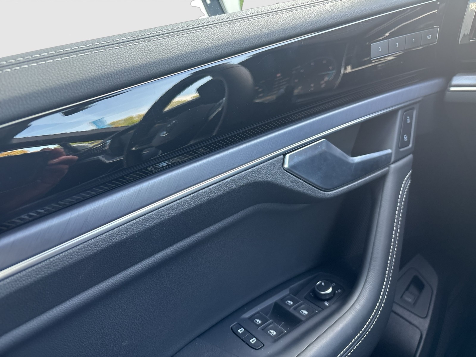 Volkswagen Touareg V6 R-LINE AHK 360°CAM ACC LM19 HD-MATRIX