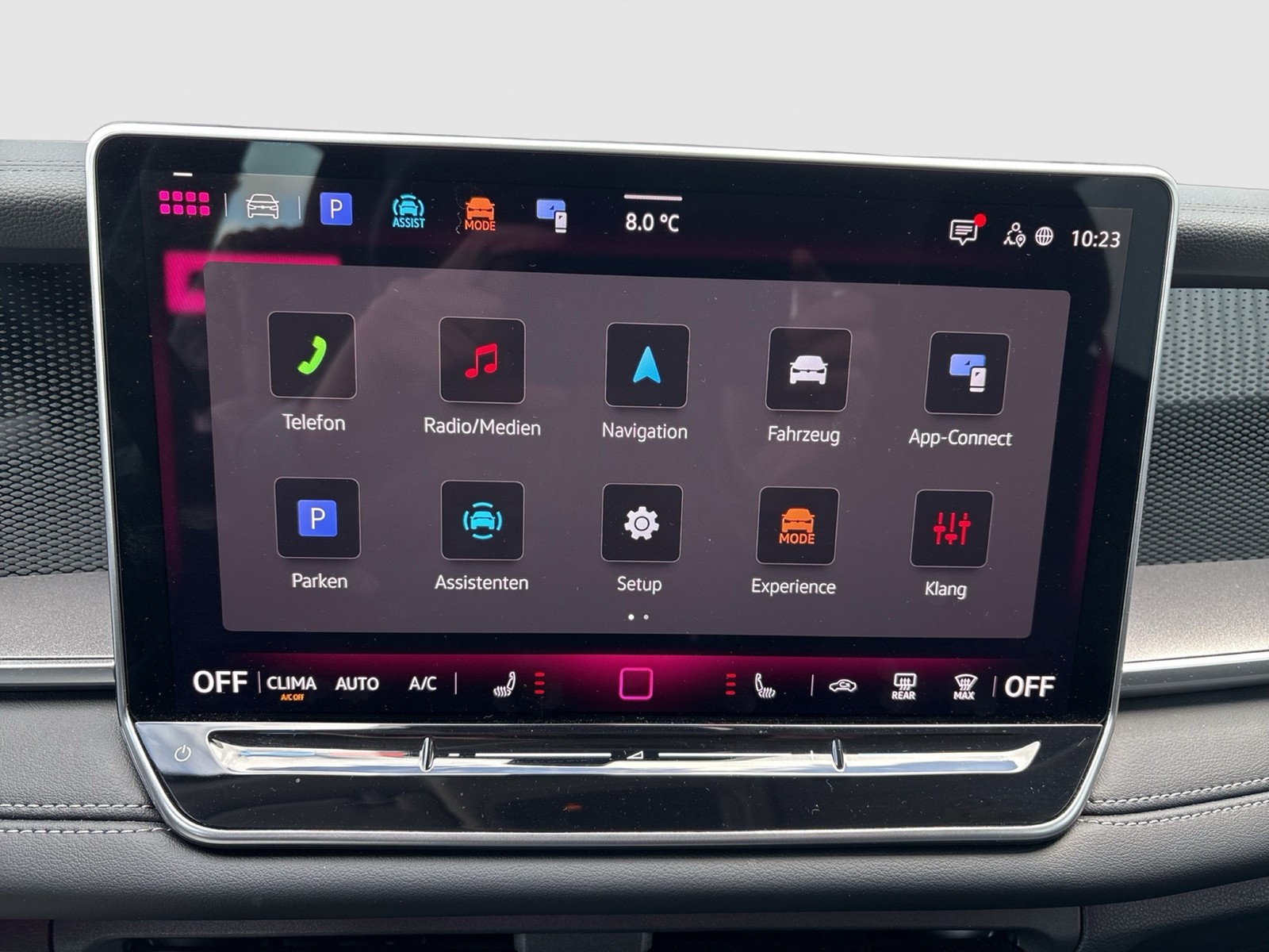 Volkswagen Tayron 1.5 eTSI LIFE AHK CAM ACC LM18 CARPLAY