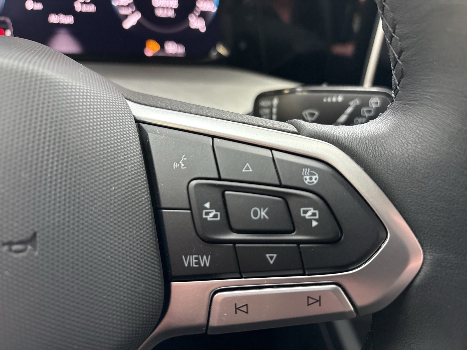 Volkswagen Golf VIII 1.5 LIFE CAM ACC CARPLAY ALU SITZHEIZ.