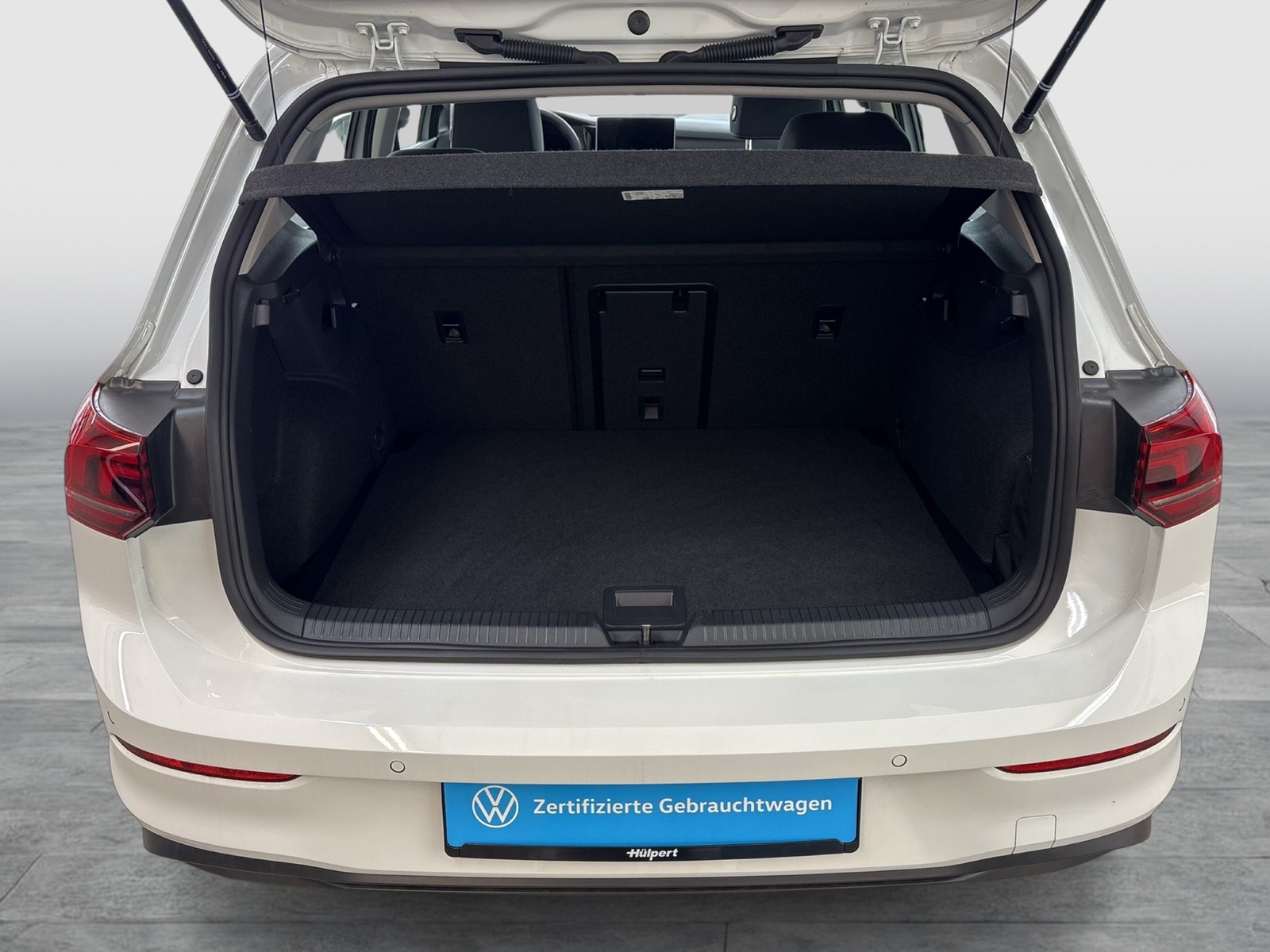 Volkswagen Golf VIII 1.5 LIFE CAM ACC CARPLAY ALU SITZHEIZ.