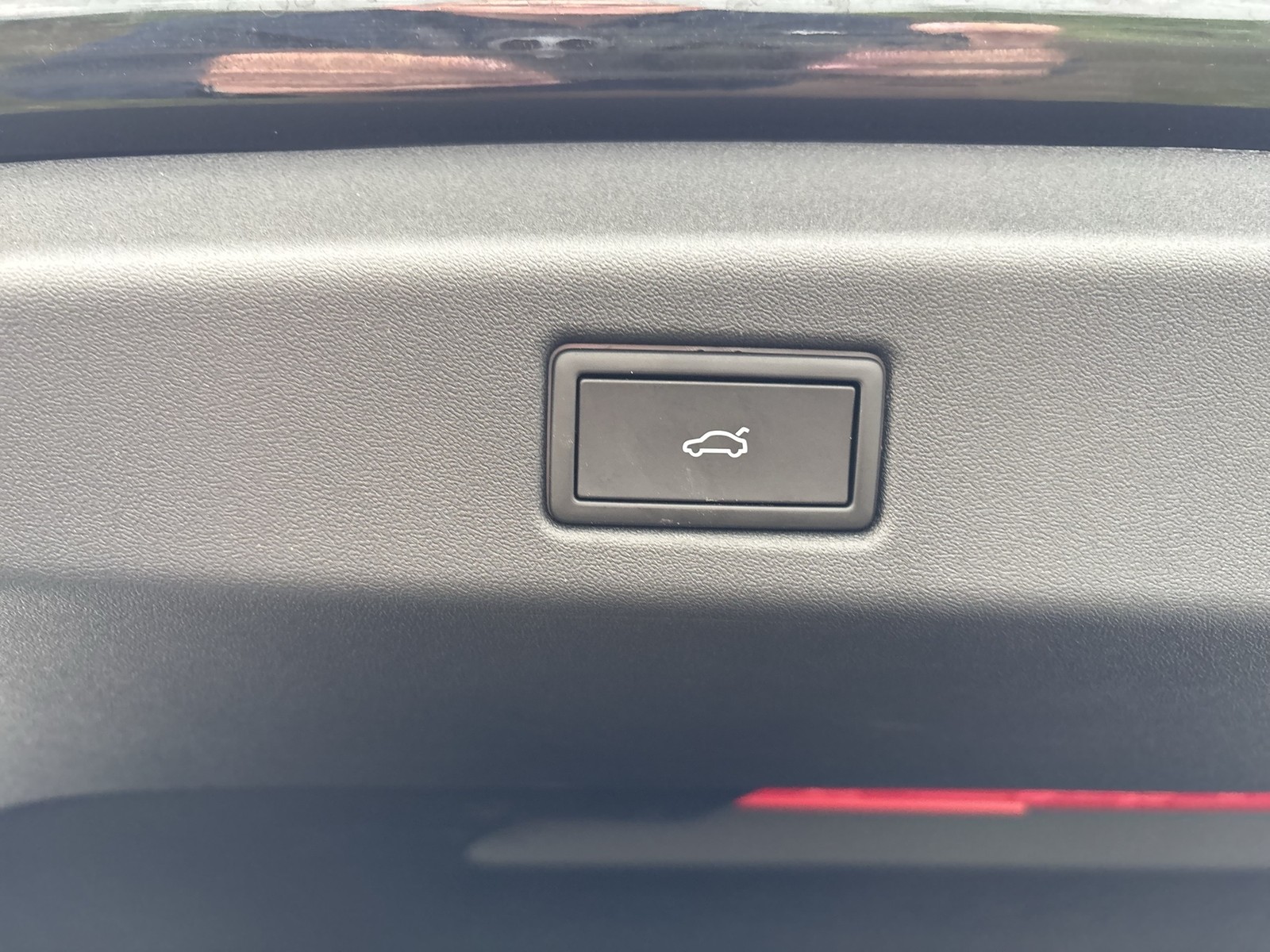 Volkswagen ID.7 Tourer PRO WÄRMEPUMPE AHK 360°CAM ACC LM19