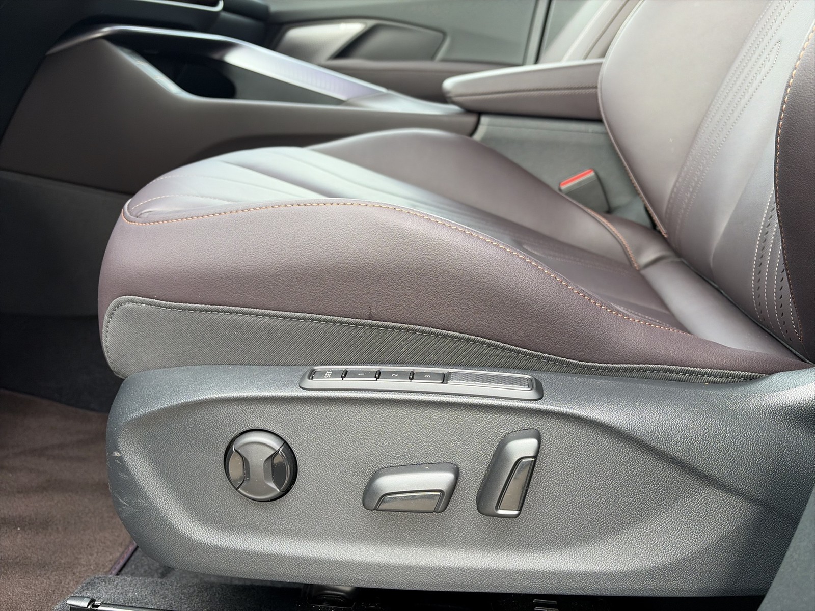 Cupra Terramar 1.5 HYBRID VZ LEDER SENNHEISER CAM LM19