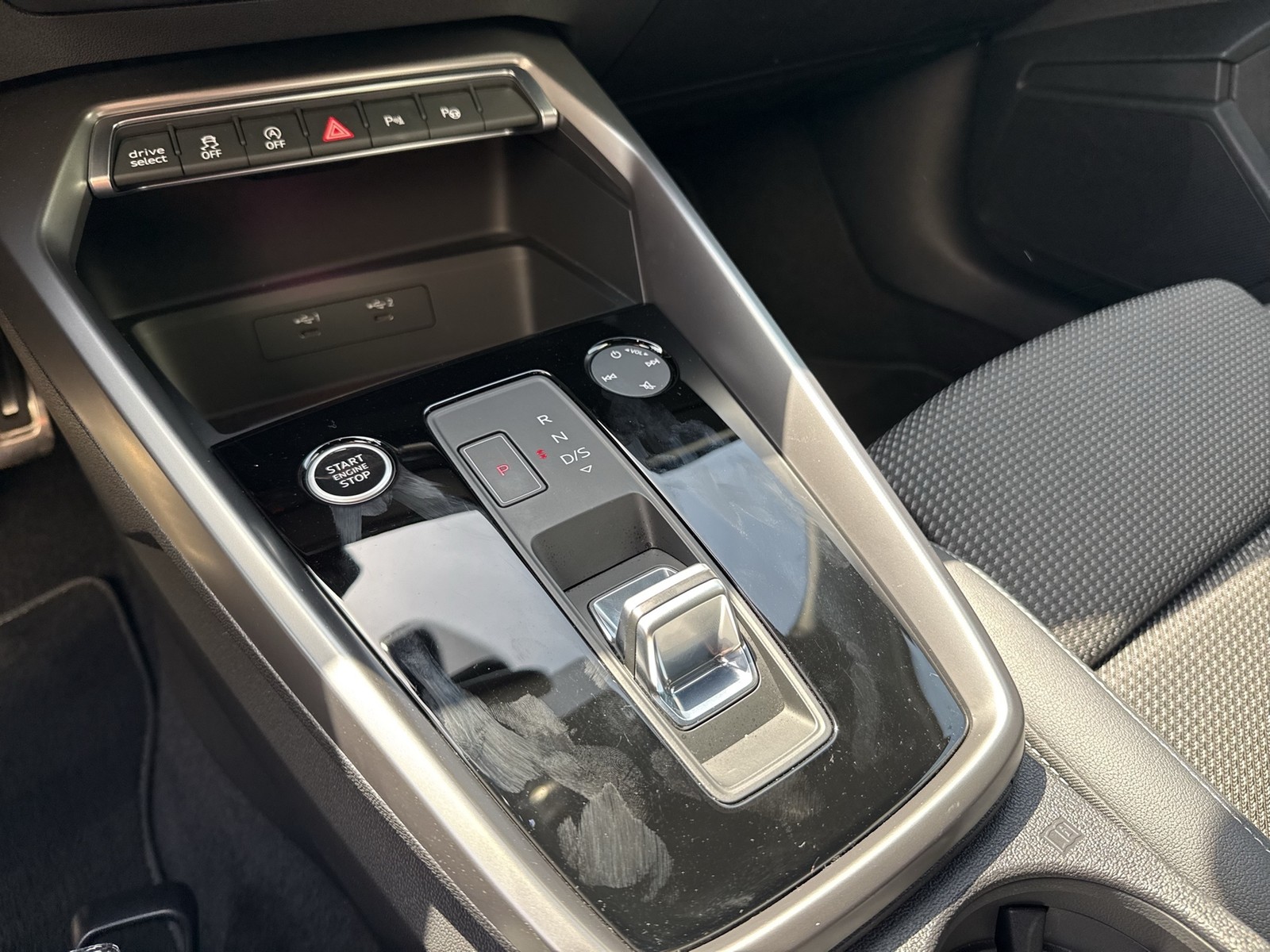 Audi A3 Sportback 35 S LINE BLACKPAK LM19 NAVI+