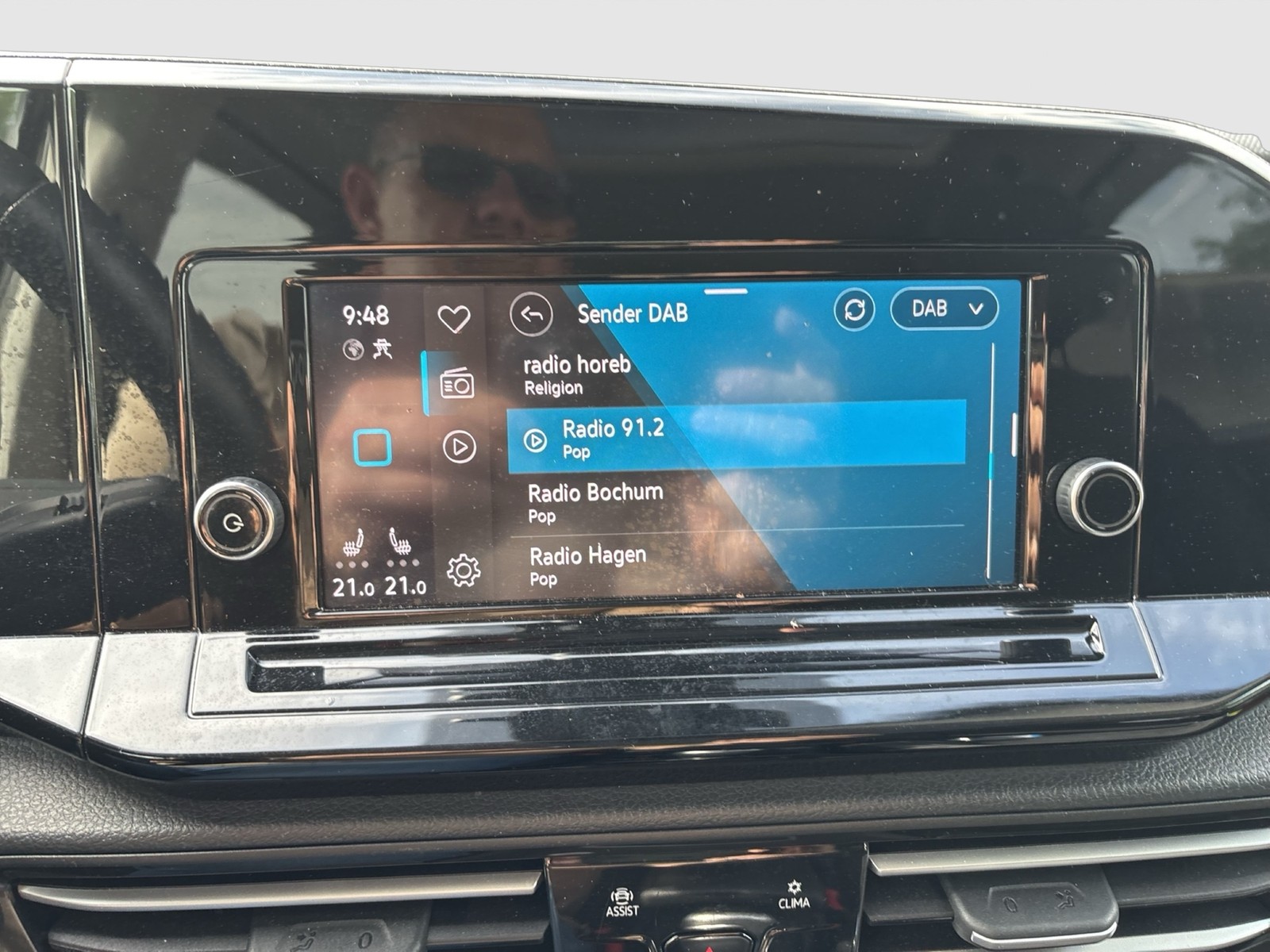 Volkswagen Caddy 1.5 STYLE 7SITZE PANO AHK LM17 CARPLAY