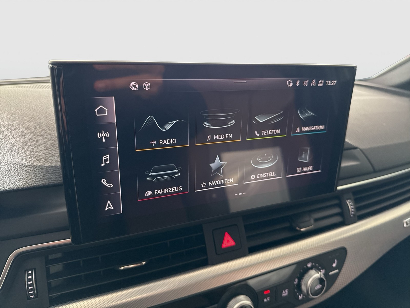 Audi A4 Avant 40 Qu. S LINE AHK KAMERA ALU18 MATRIX
