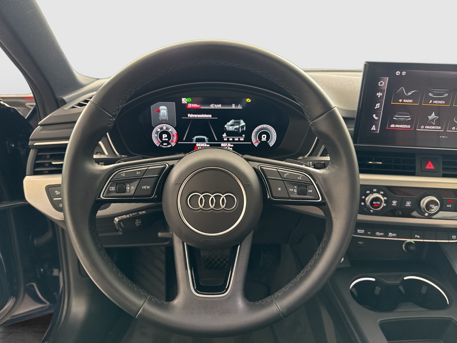Audi A4 Avant 40 Qu. S LINE AHK KAMERA ALU18 MATRIX