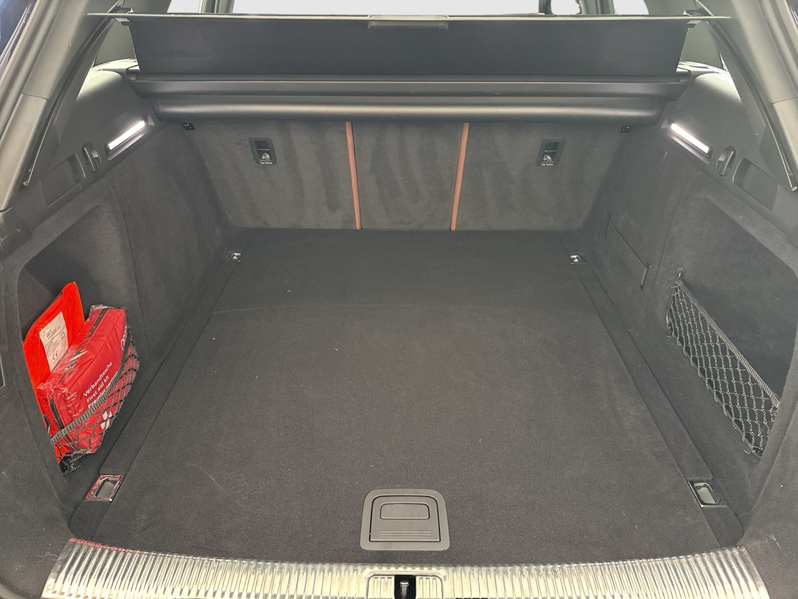 Audi A4 Avant 40 Qu. S LINE AHK KAMERA ALU18 MATRIX