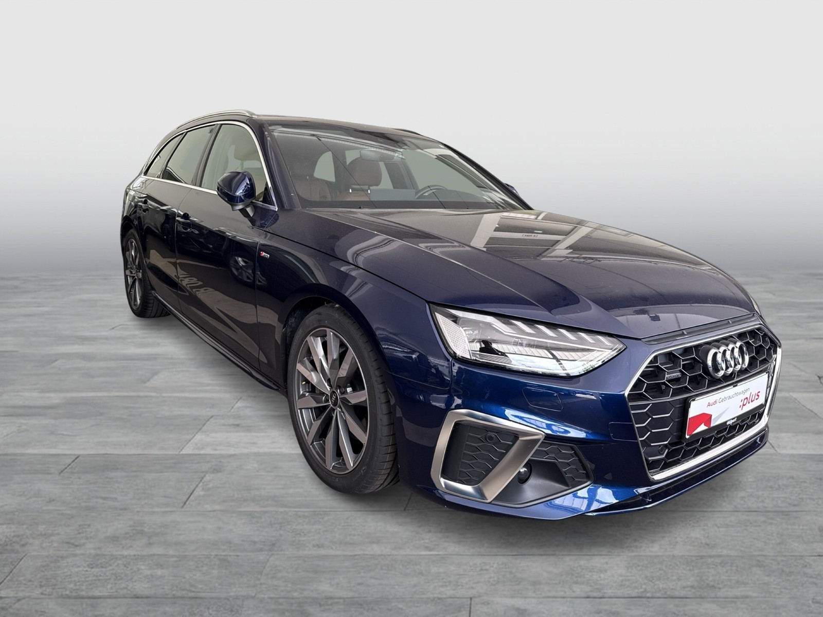 Audi A4 Avant 40 Qu. S LINE AHK KAMERA ALU18 MATRIX