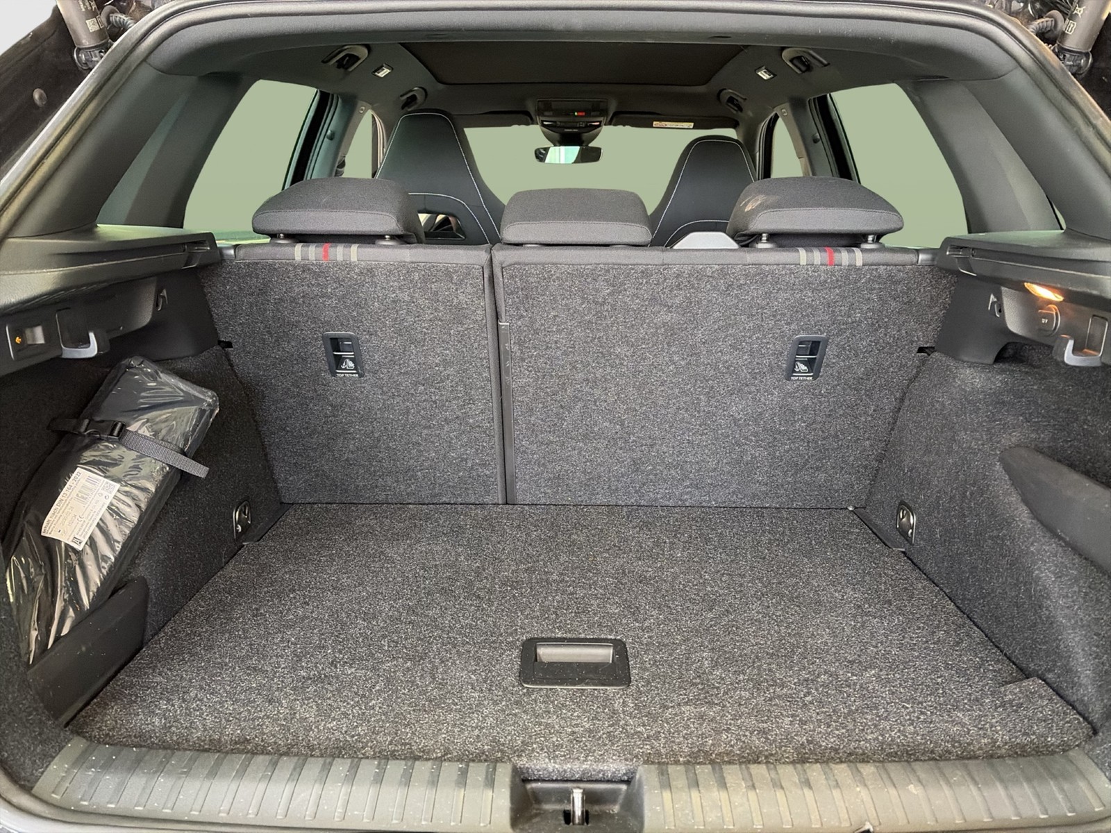 Skoda Kamiq 1.5 MONTE CARLO PANO AHK CAM ACC MATRIX