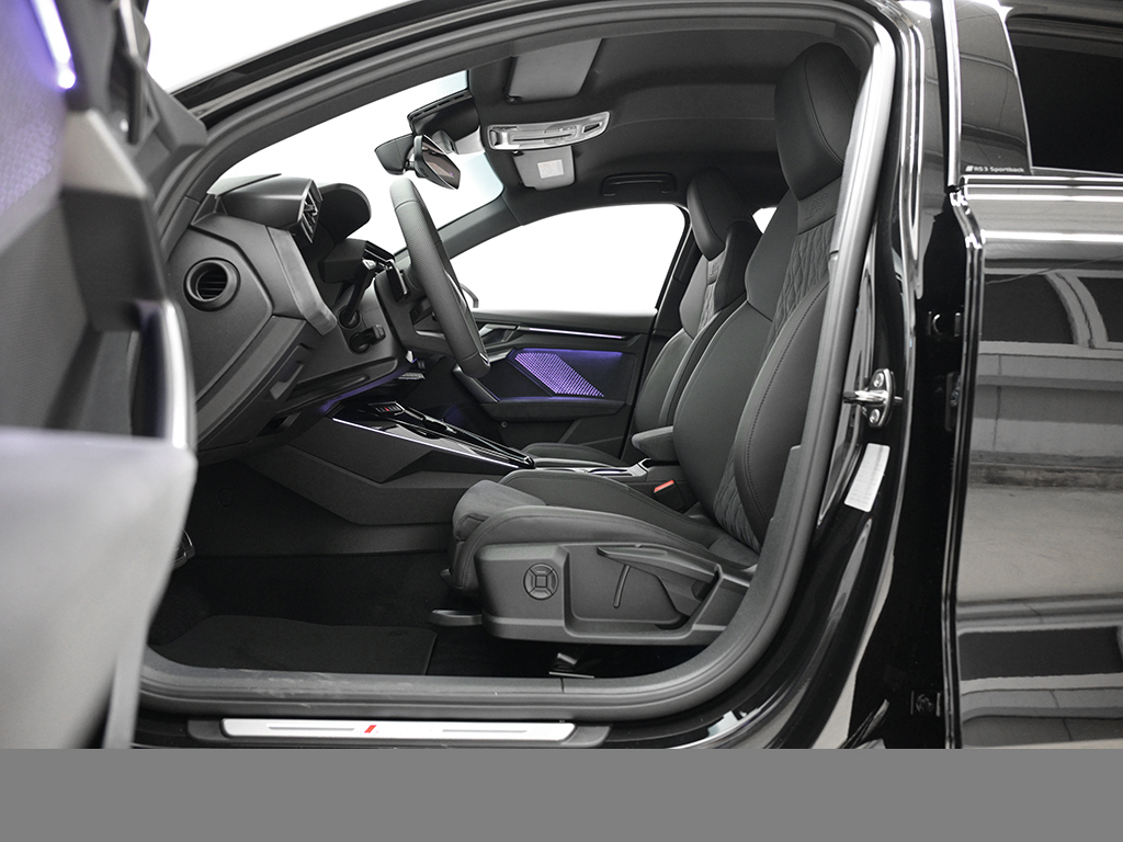Audi RS3 Sportback RS-SPORTABGASANLAGE MATRIXLED LM19