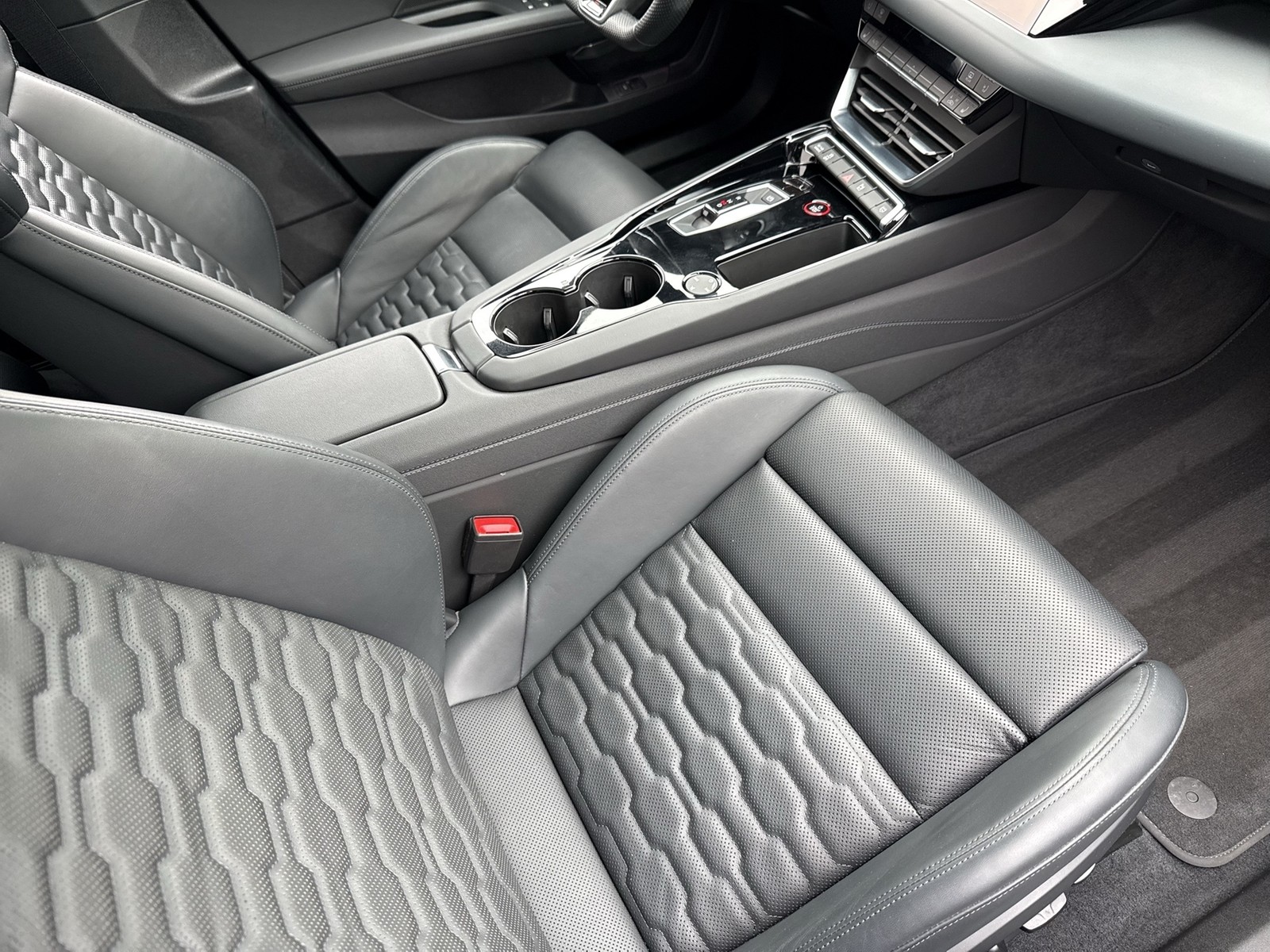 Audi RS e-tron GT Qu. PANO B&O 360°CAM ACC LM20