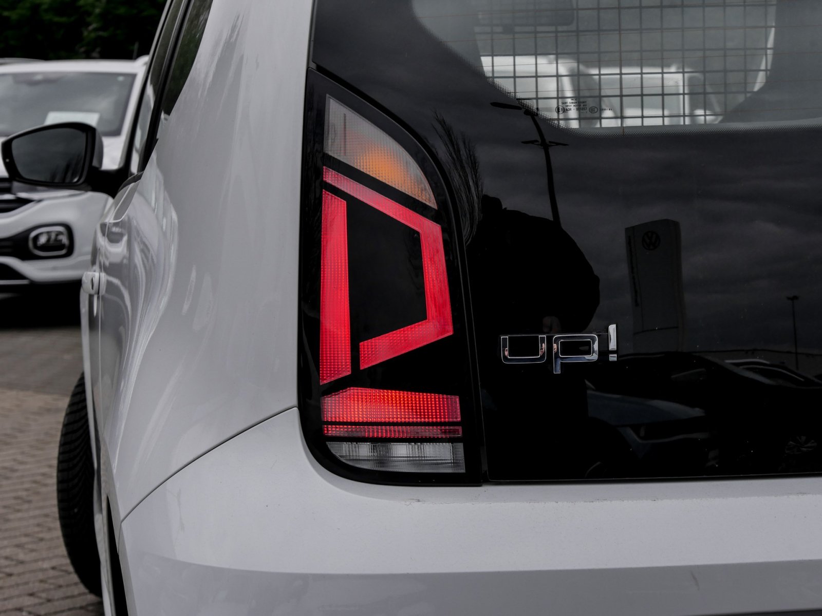 Volkswagen up! 1.0 Load up! BLUETOOTH KLIMAANLAGE DAB+