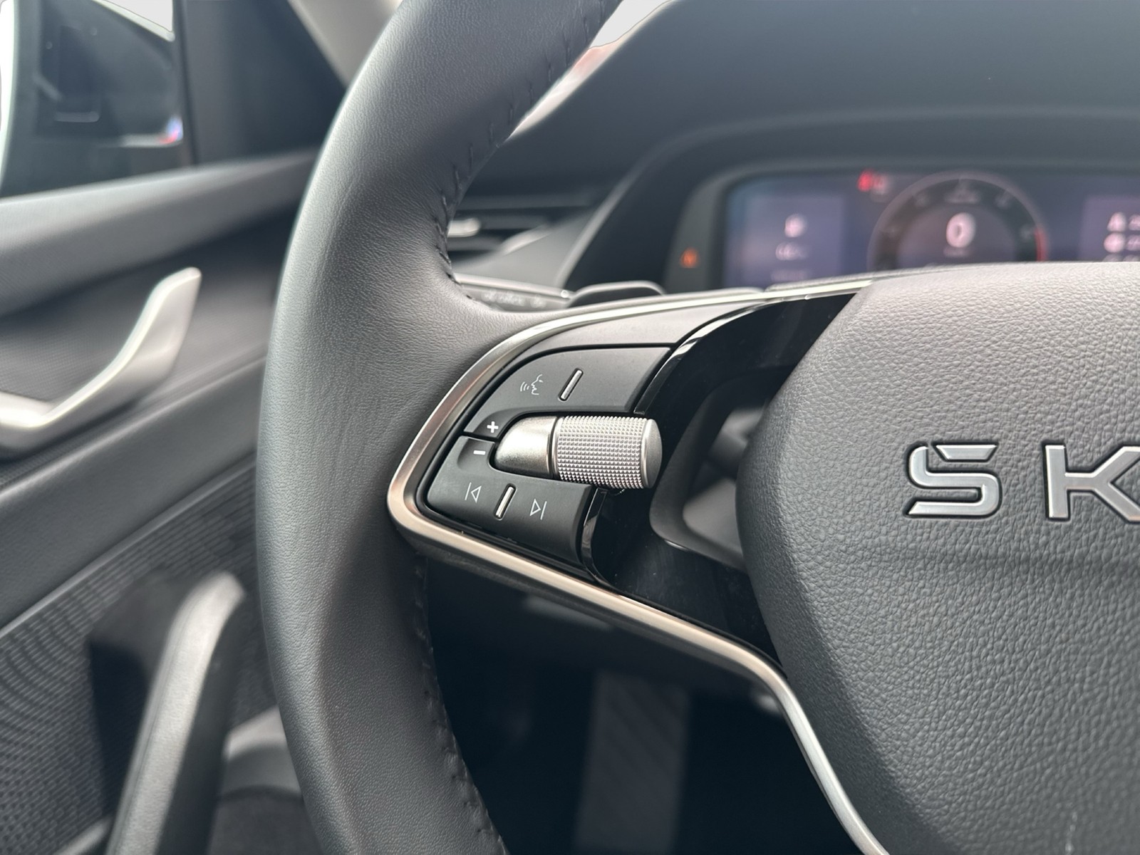 Skoda Octavia Combi 1.5 e-TEC AHK CARPLAY SITZHEIZUNG