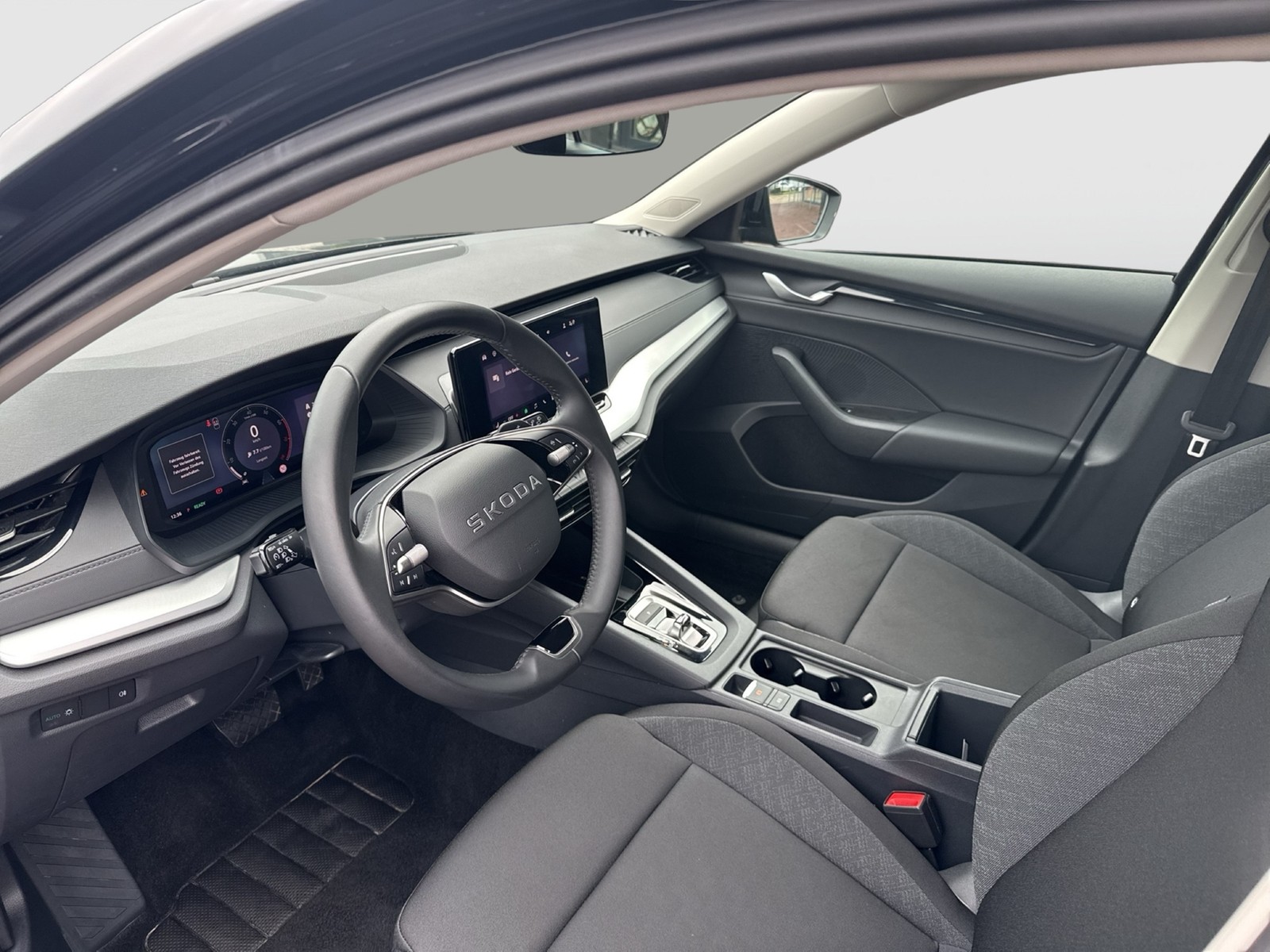 Skoda Octavia Combi 1.5 e-TEC AHK CARPLAY SITZHEIZUNG