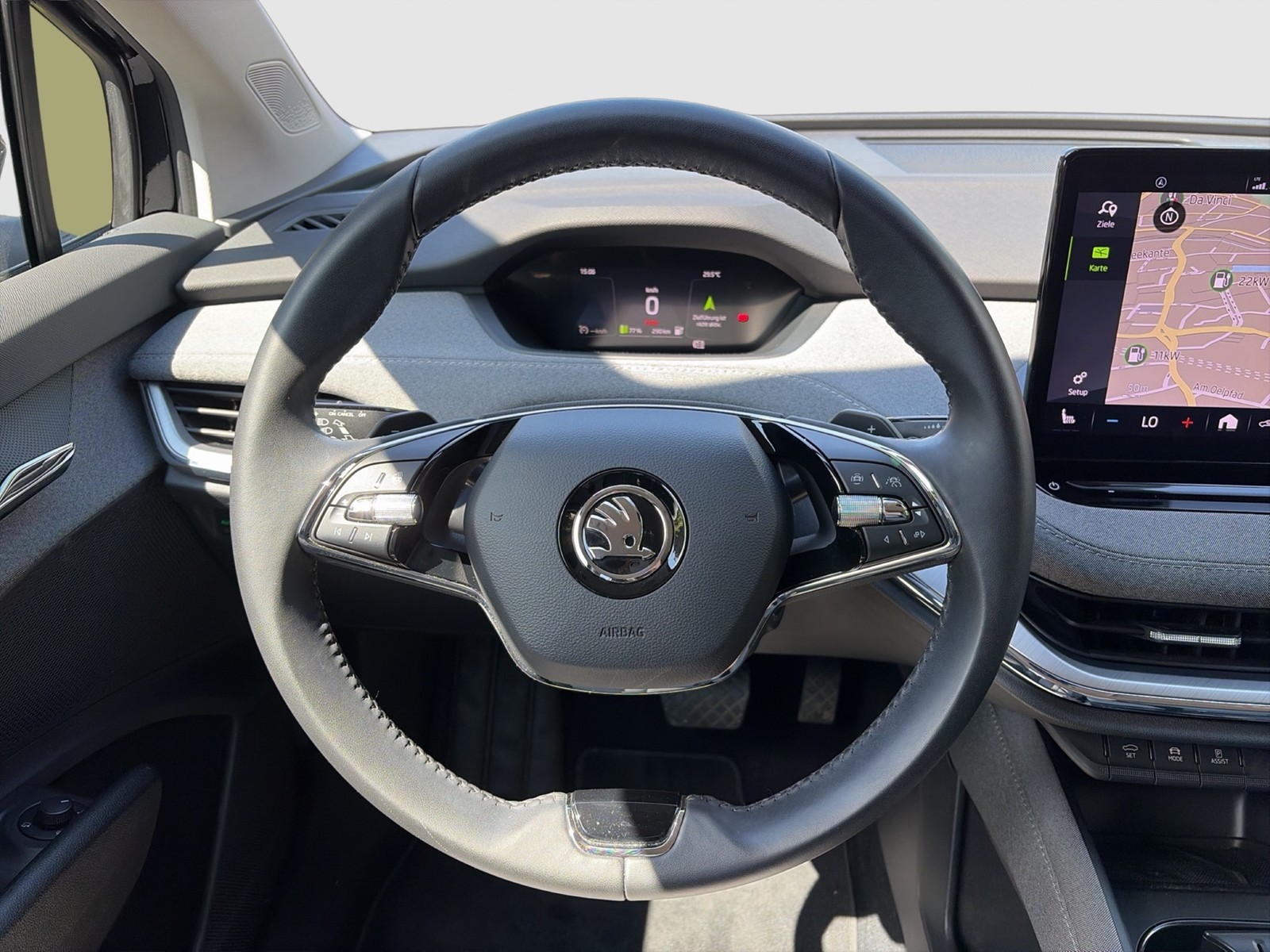 Skoda Enyaq 80 LOFT WÄRMEPUMPE AHK CAM LM19 MATRIX NAVI