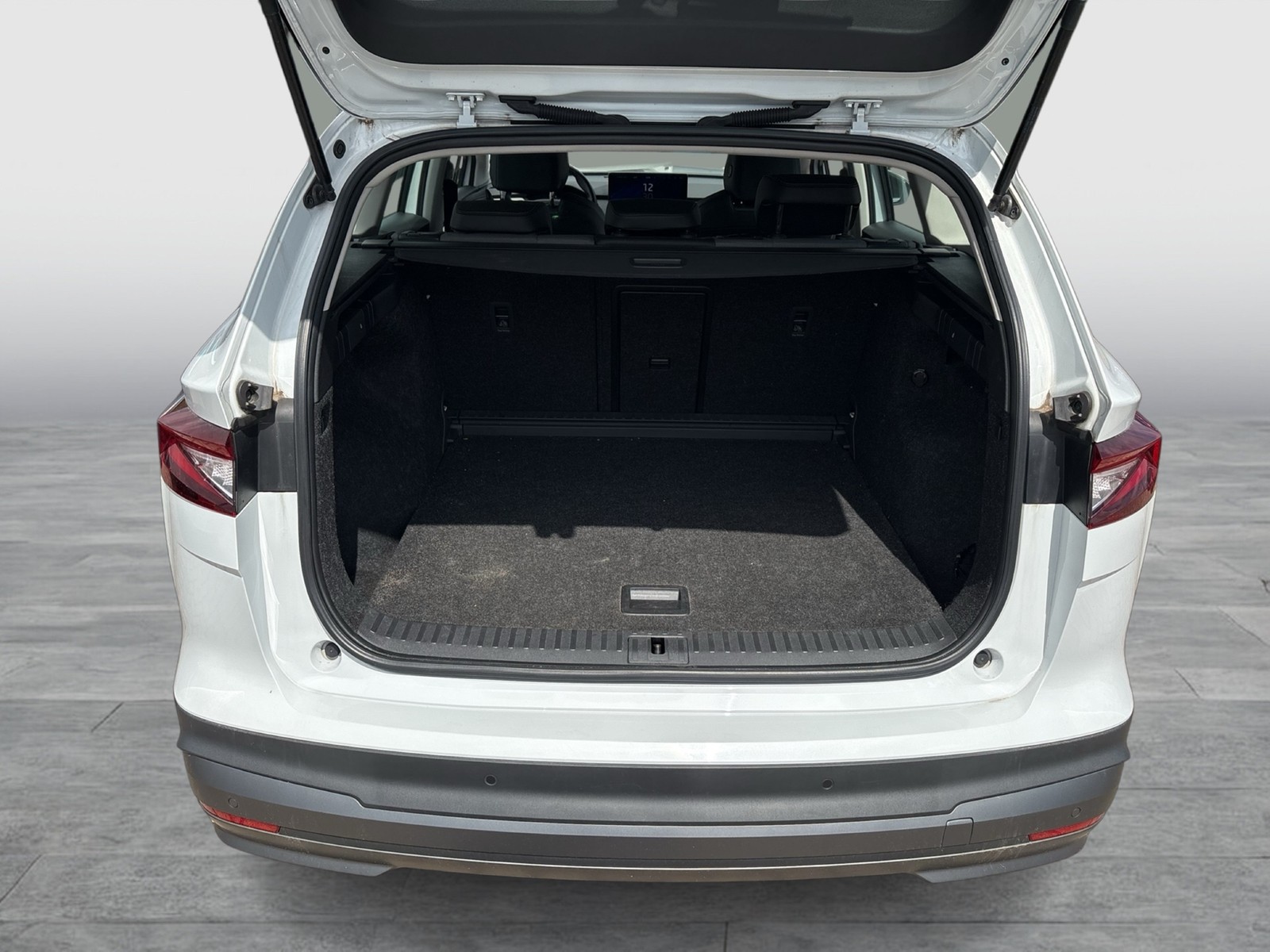 Skoda Enyaq 80 LOFT WÄRMEPUMPE CAM LM19 NAVI SITZHEIZ.