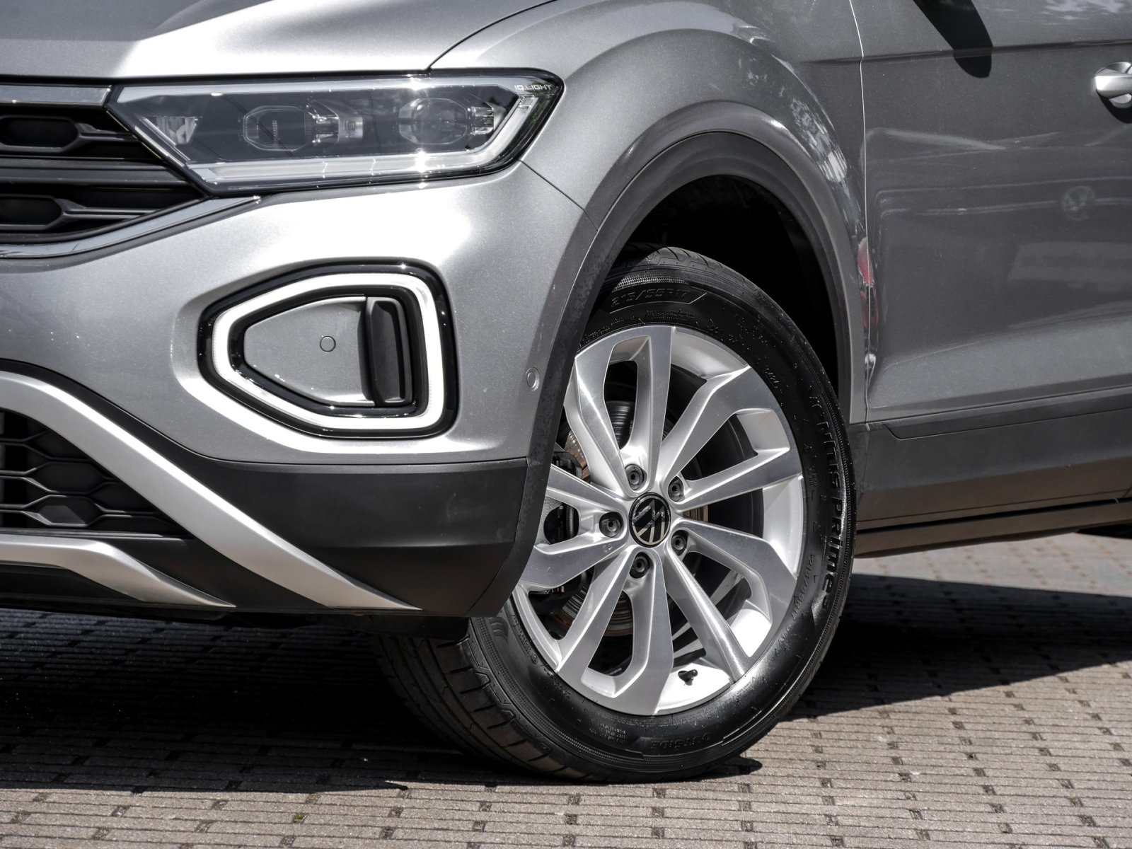 Volkswagen T-Roc 1.5 LIFE ACC LM17 SITZHZ CARPLAY/ANDROIDA.