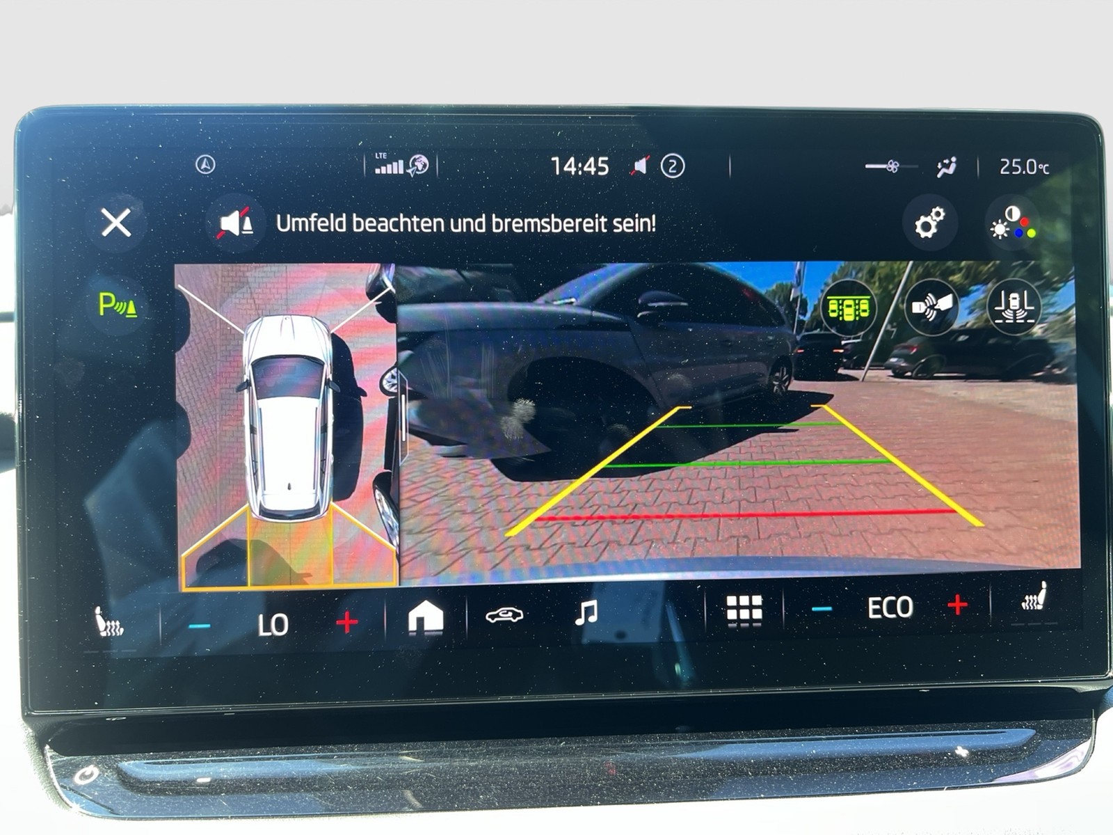 Skoda Enyaq 80x SPORTLINE 4X4 WÄRMEPUMPE 360°CAM LM20